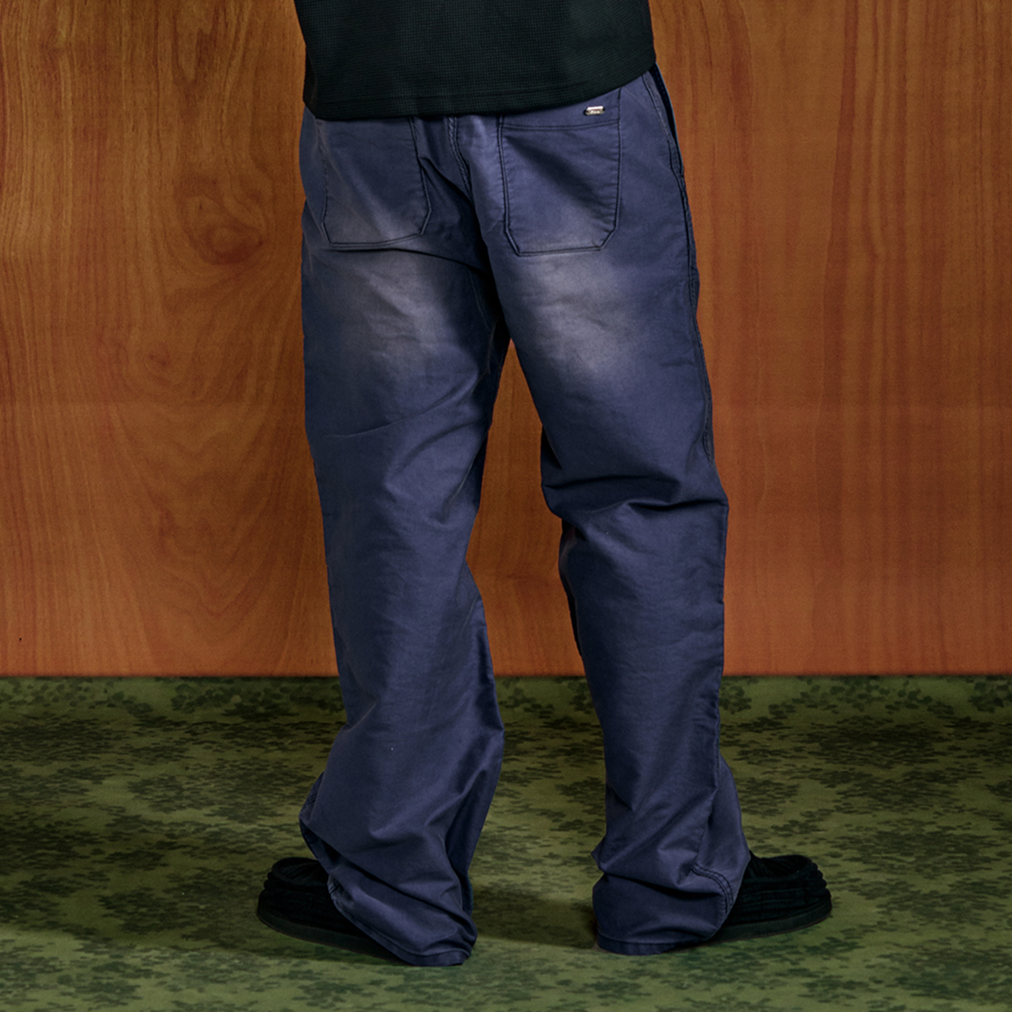 PMW Retro Washed Crinkled Wide-Leg Jeans