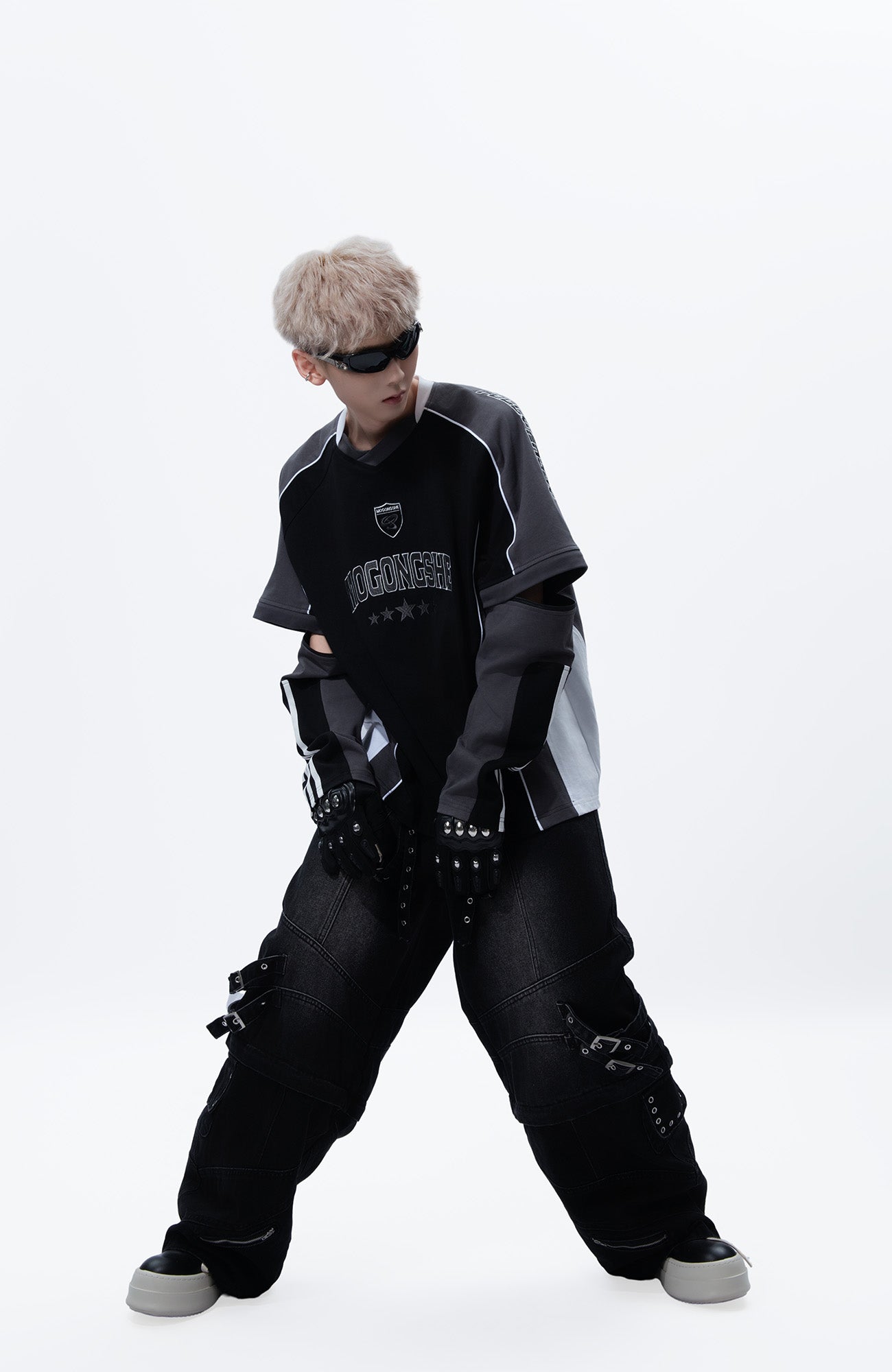 MOGONGSHE Detachable Drape-Strap Washed Jeans