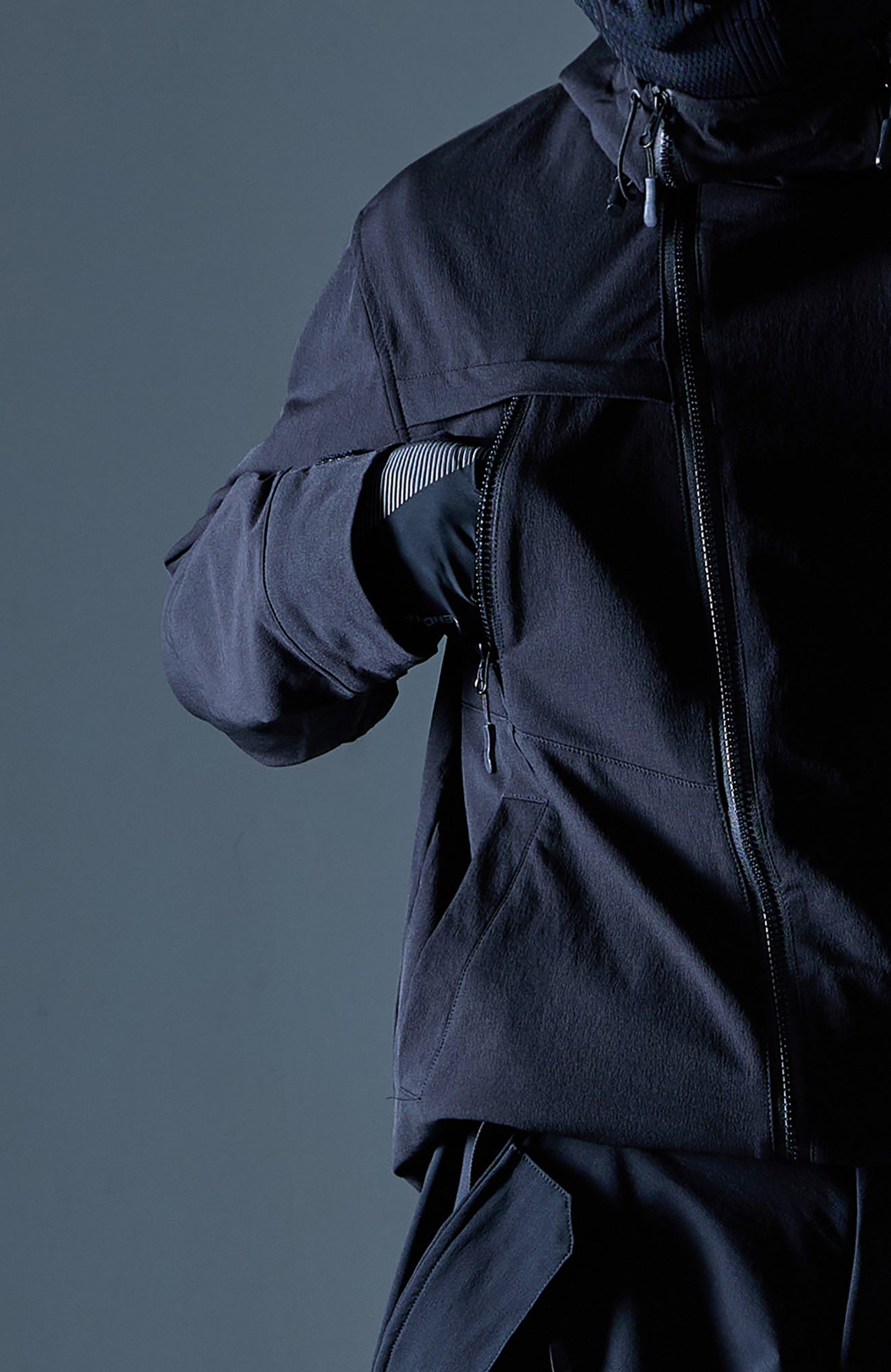 SILENSTORM Dual-Placket Softshell Hooded Jacket