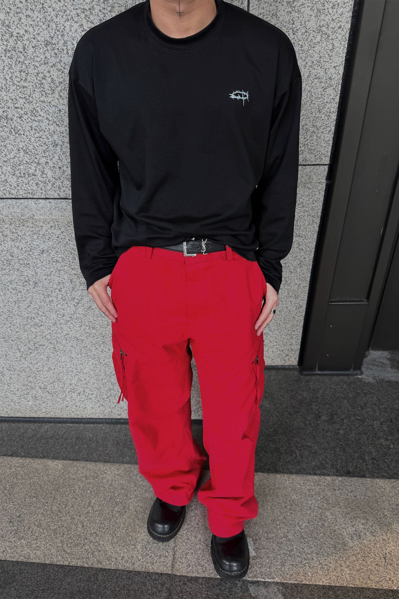 UNDERWATER Thorn Ring LOGO Long-Sleeve Tee Black