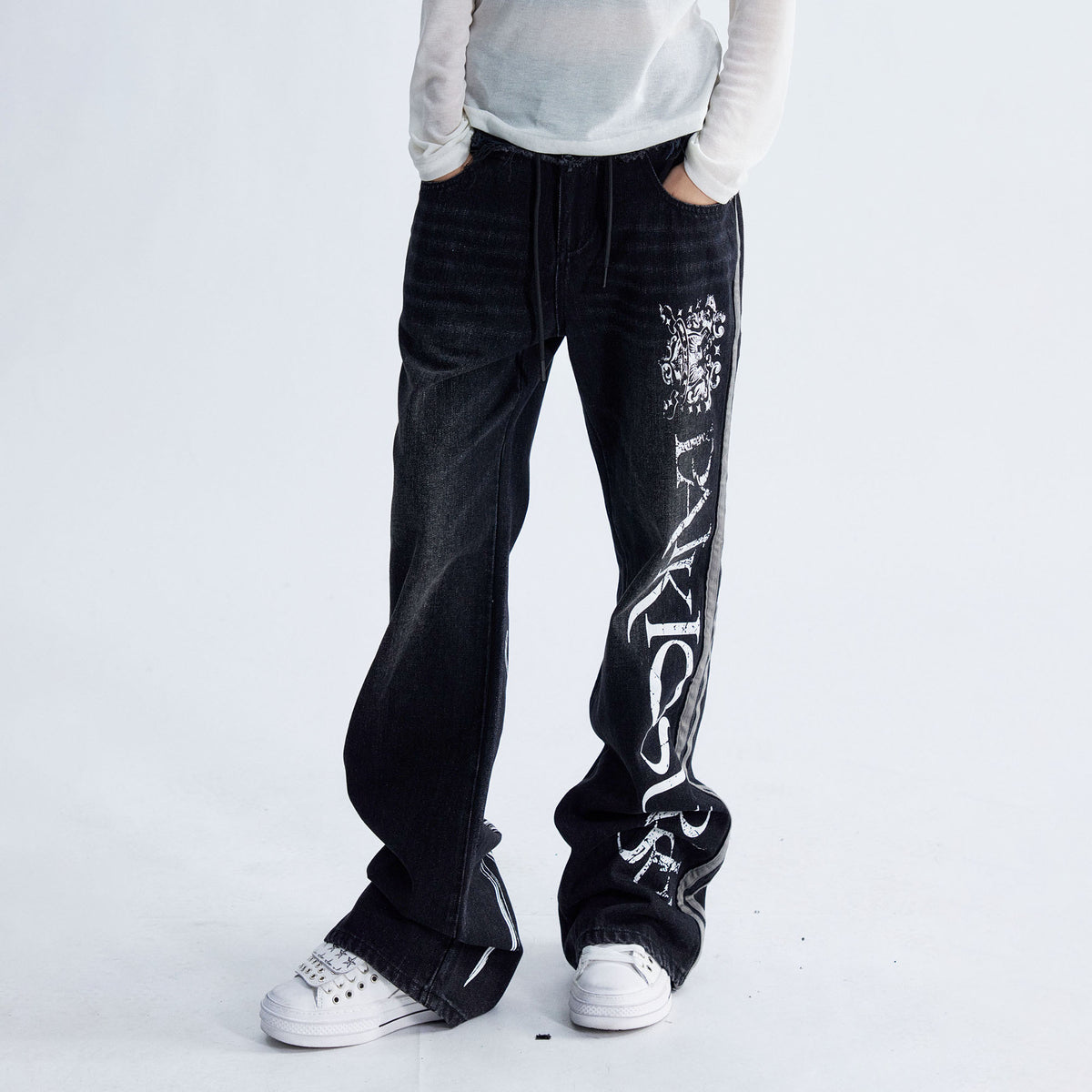 PAIKI Totem Graphic Spliced Faux Fur Frayed Washed Flared Jeans