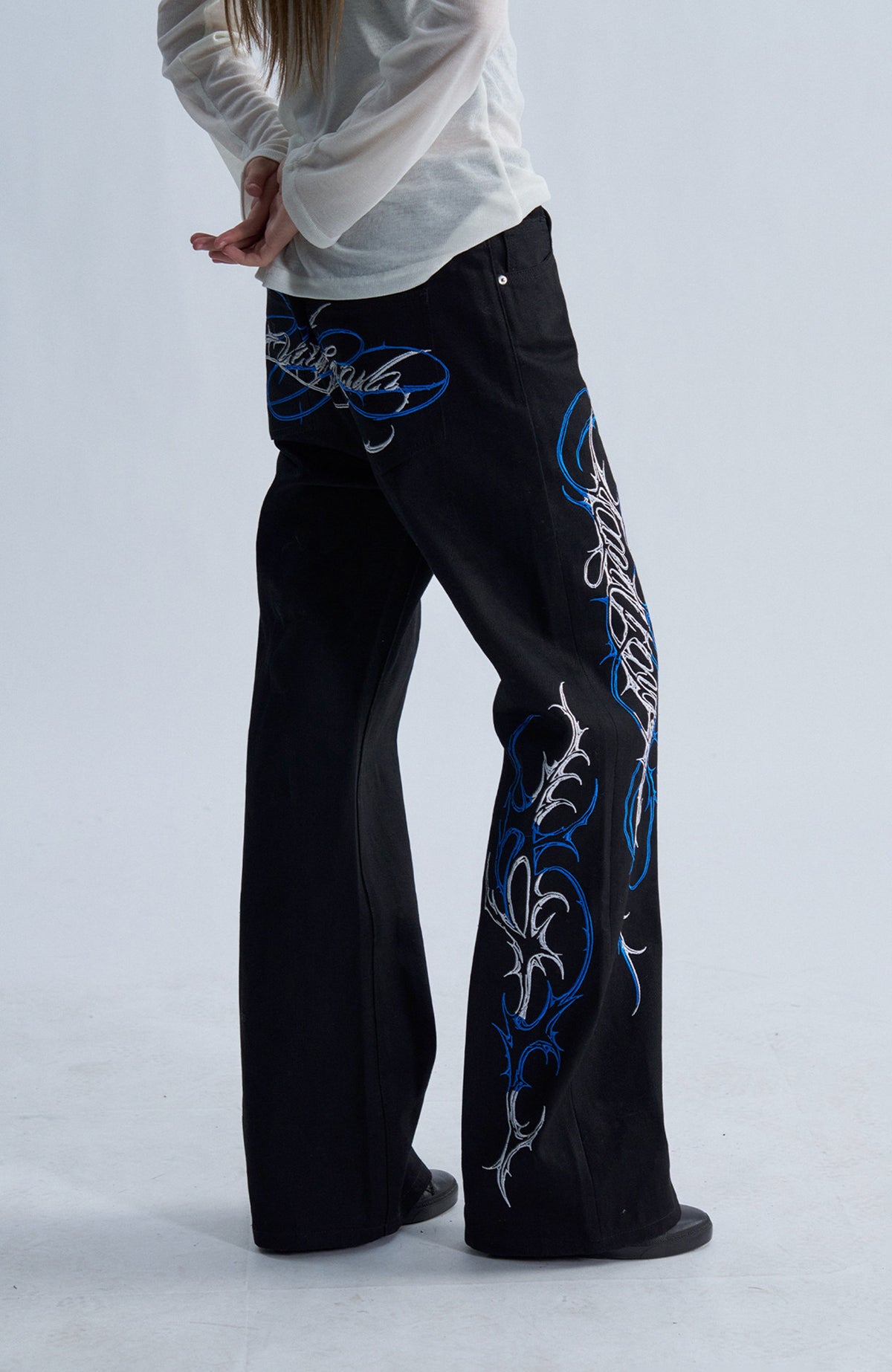 PAIKI Embroidered Thorn Floral Raw Selvedge Straight-Leg Jeans