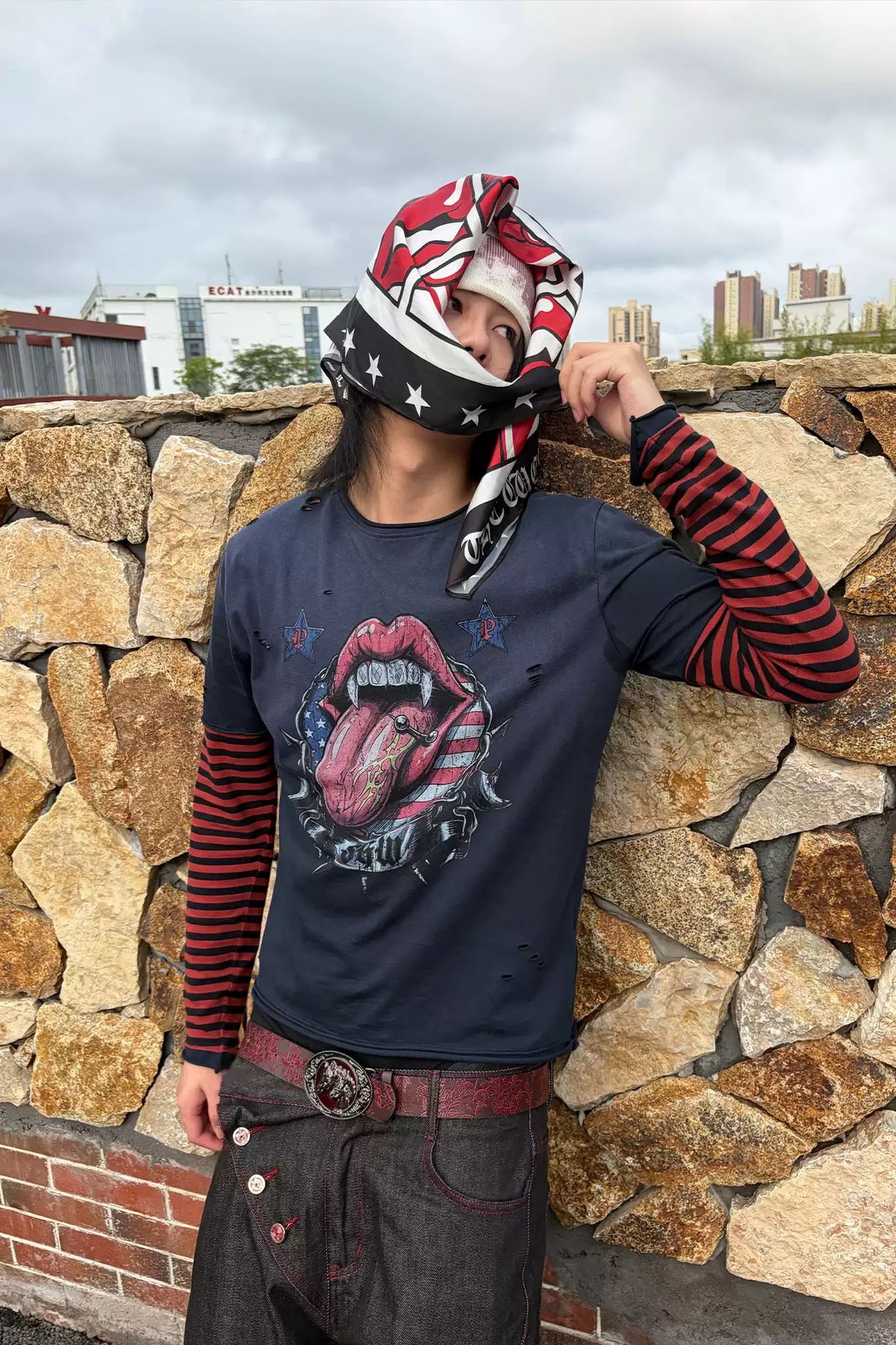 SAXGENWON Distressed Striped Fake Two-Piece Long-Sleeve Tee