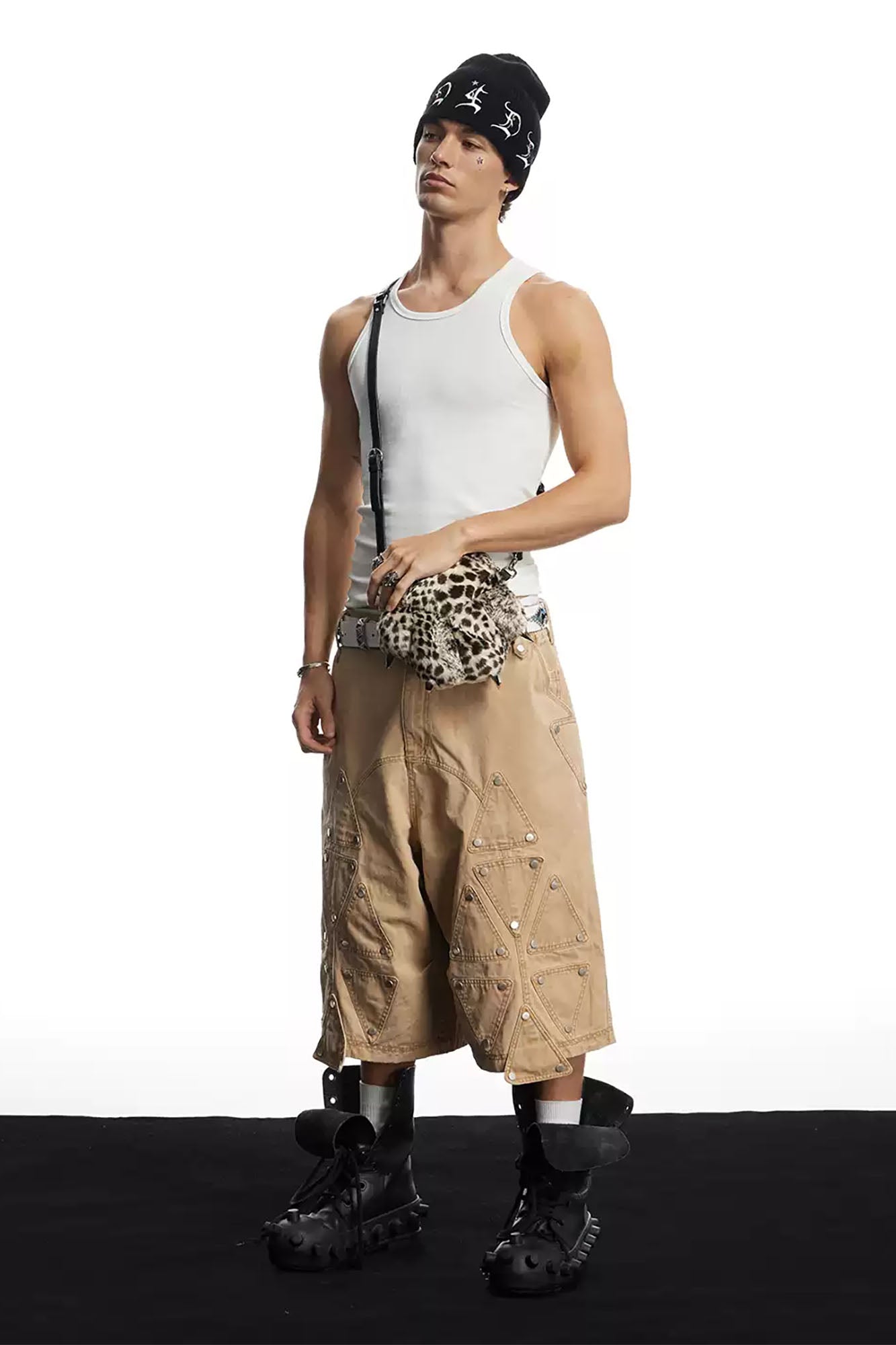 DND4DES Geometric Panel Studded Wide-Leg Shorts