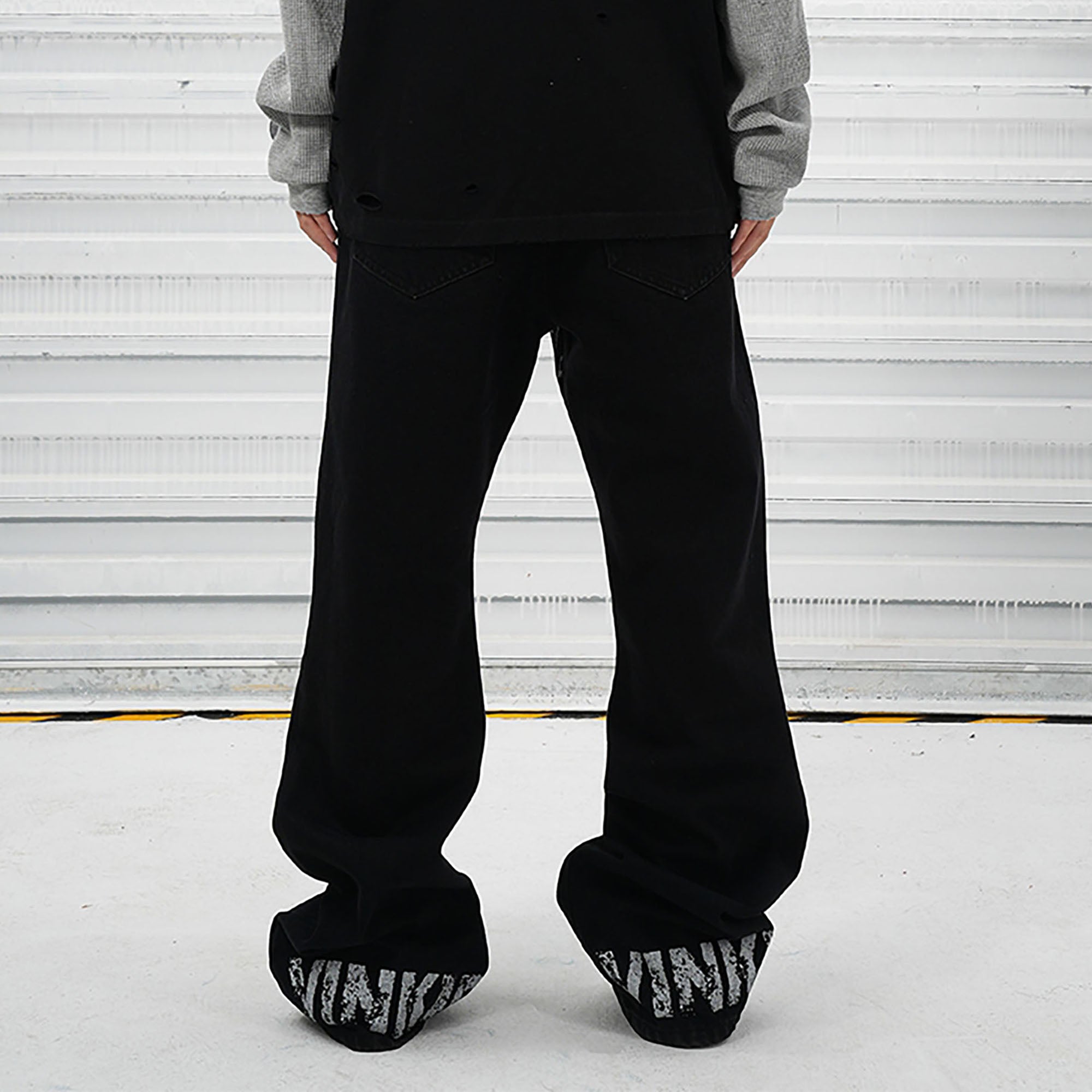 VINKID Flock of Doves Graphic Jeans