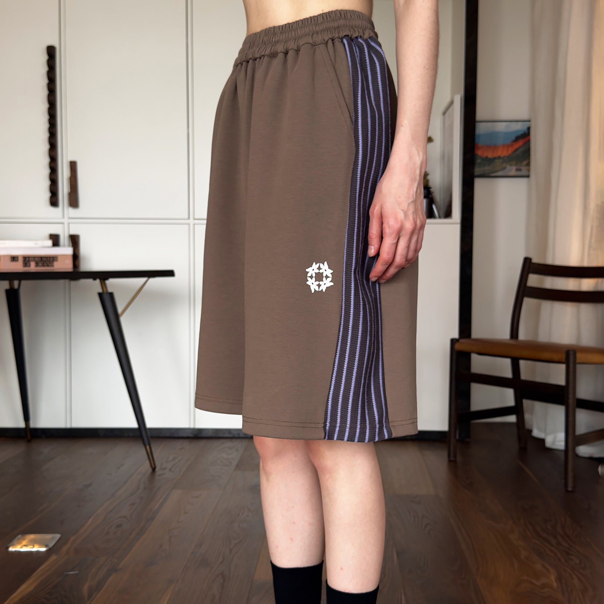 MIICHOUS Contrast Stripes Panel Shorts, premium urban and streetwear designers apparel on PROJECTISR.com, MIICHOUS
