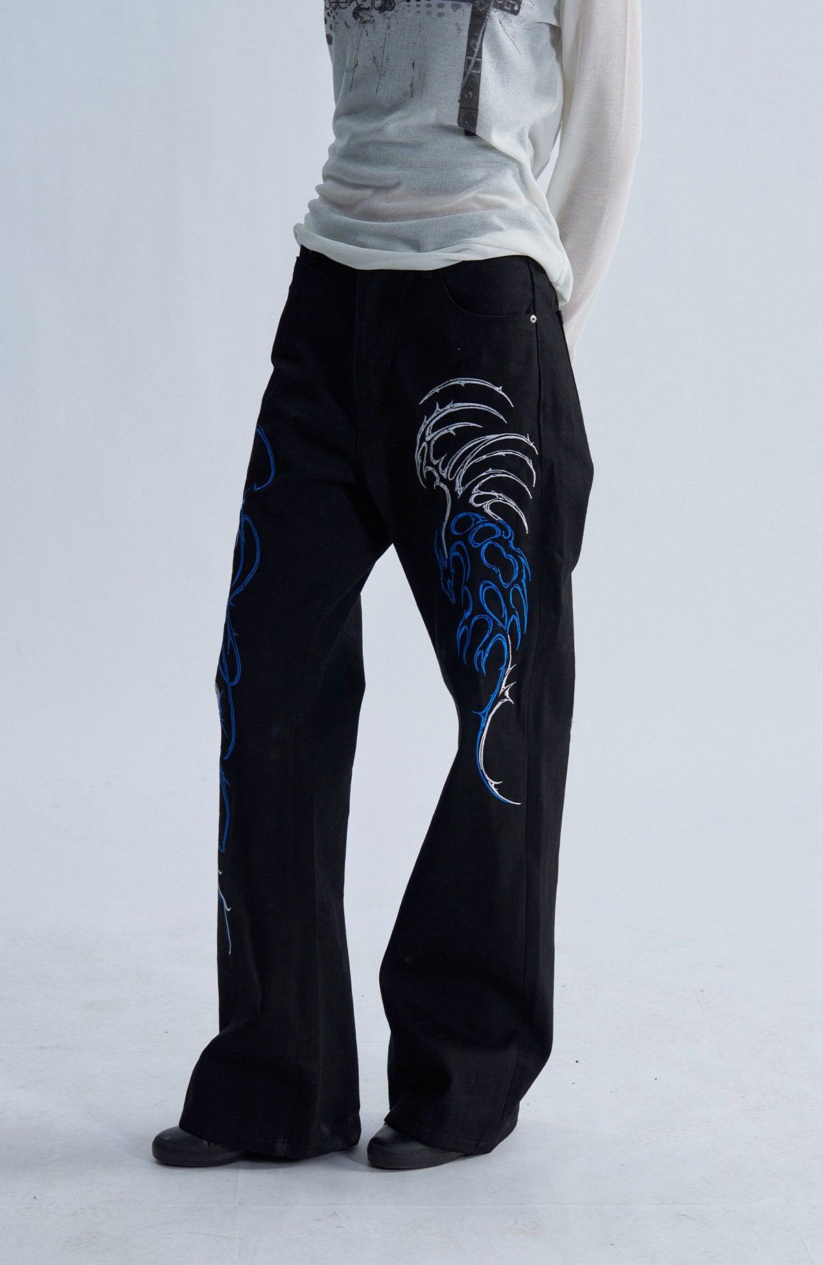 PAIKI Embroidered Thorn Floral Raw Selvedge Straight-Leg Jeans