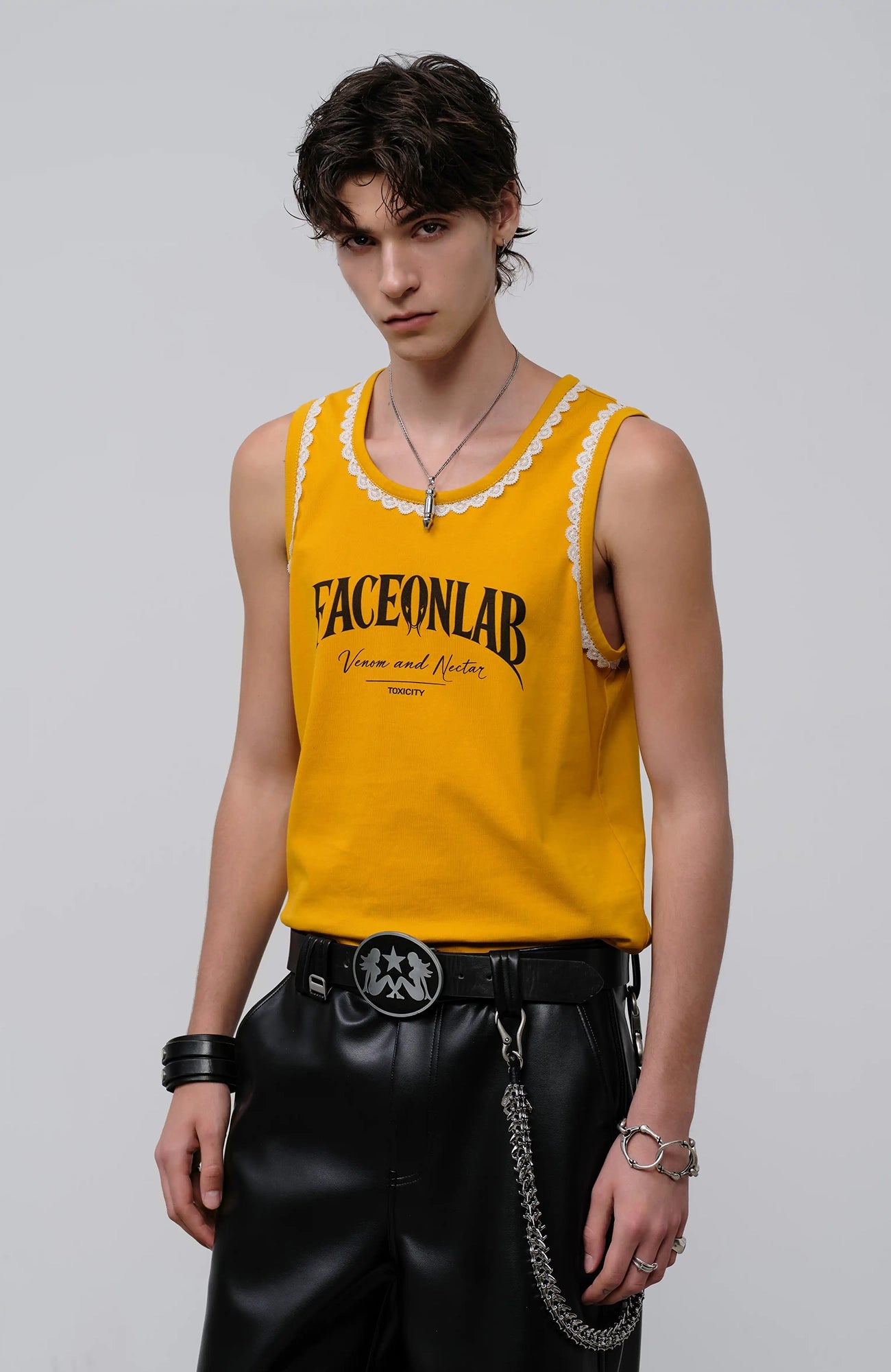 FACEONLAB Lace Trim Gothic Letters Sleeveless Tank