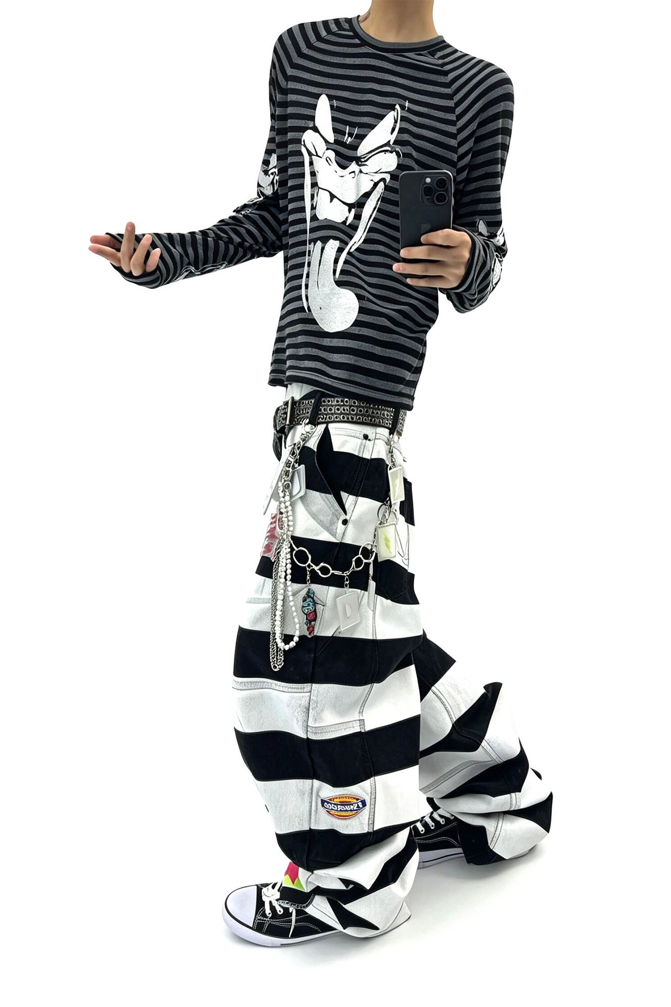 SAXGENWON Retro Striped Graphic Raglan Long-Sleeve Tee