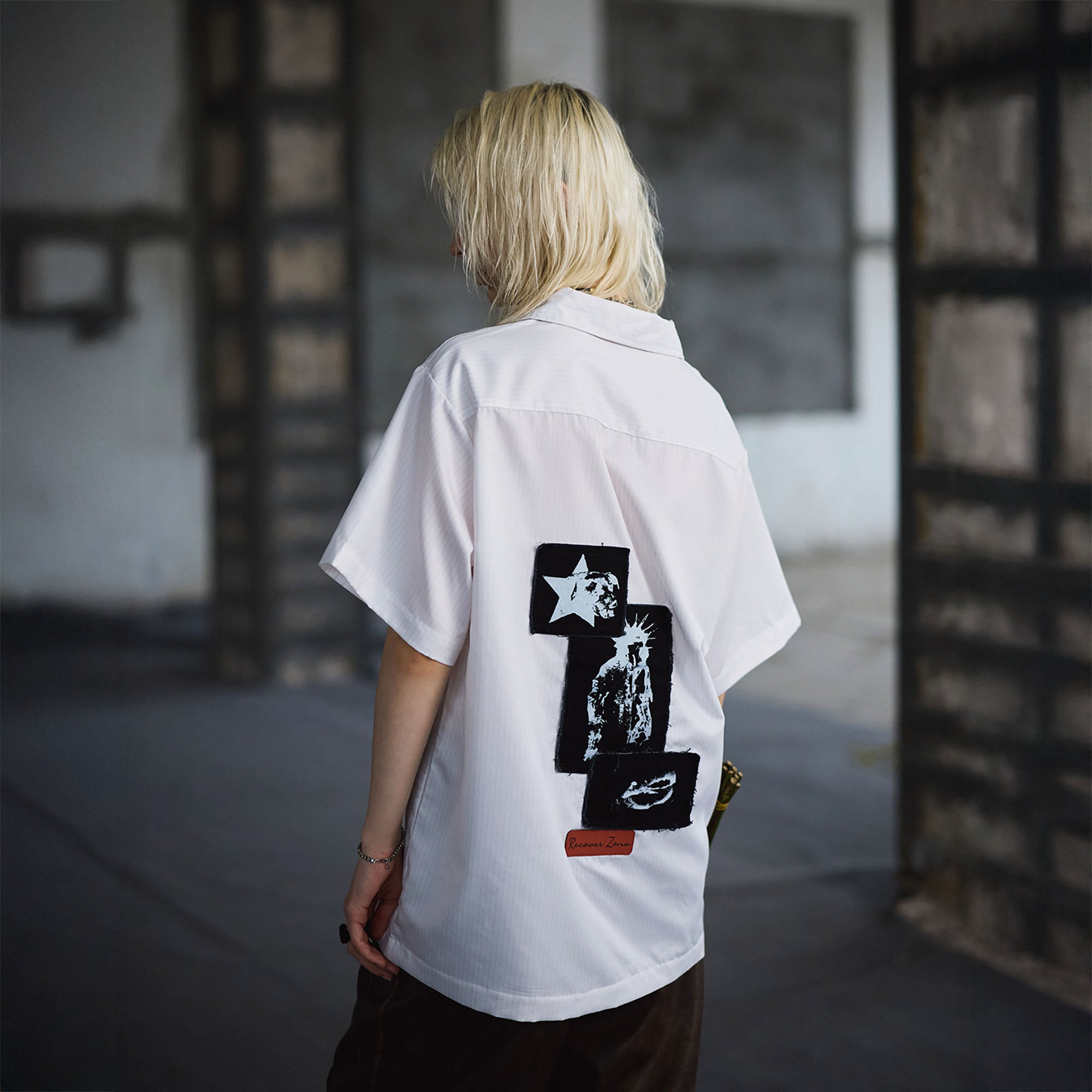 RECOVER ZONE Striped Punk Patch Half Shirt