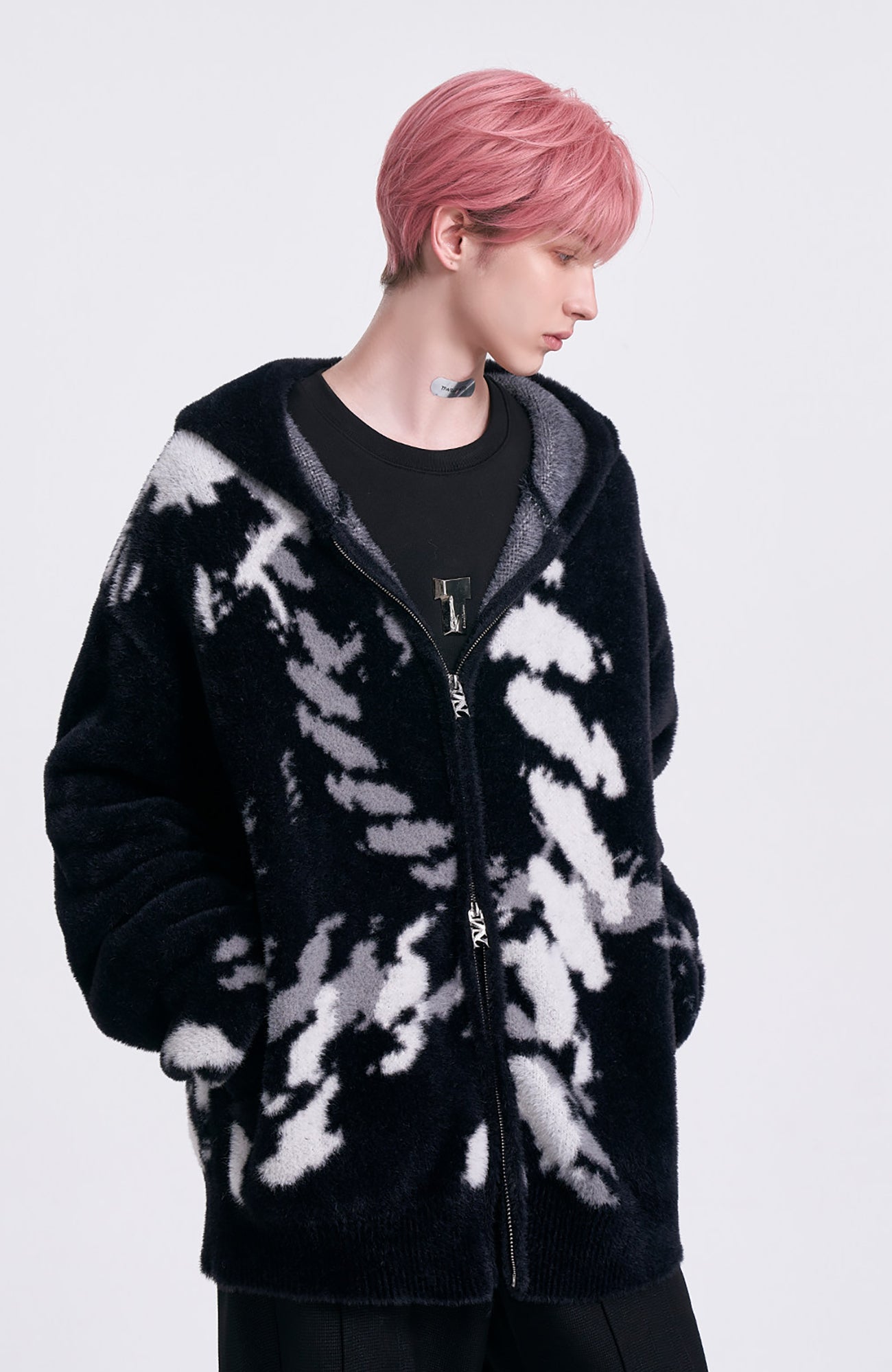 TIWILLTANG Contrast Jacquard Fuzzy Hooded Jacket