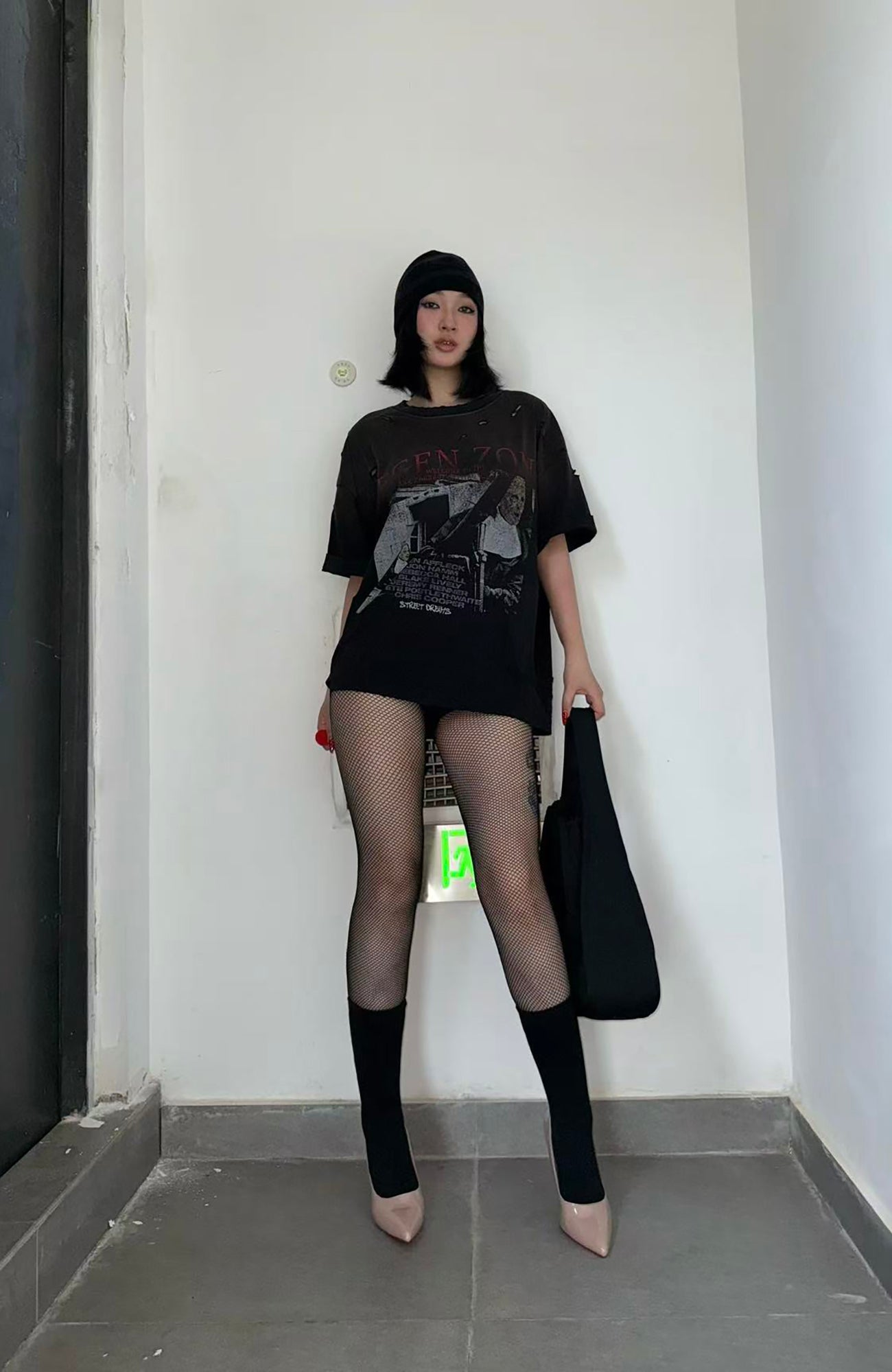 REGEN ZONE Distressed Washed Graphic T-Shirt