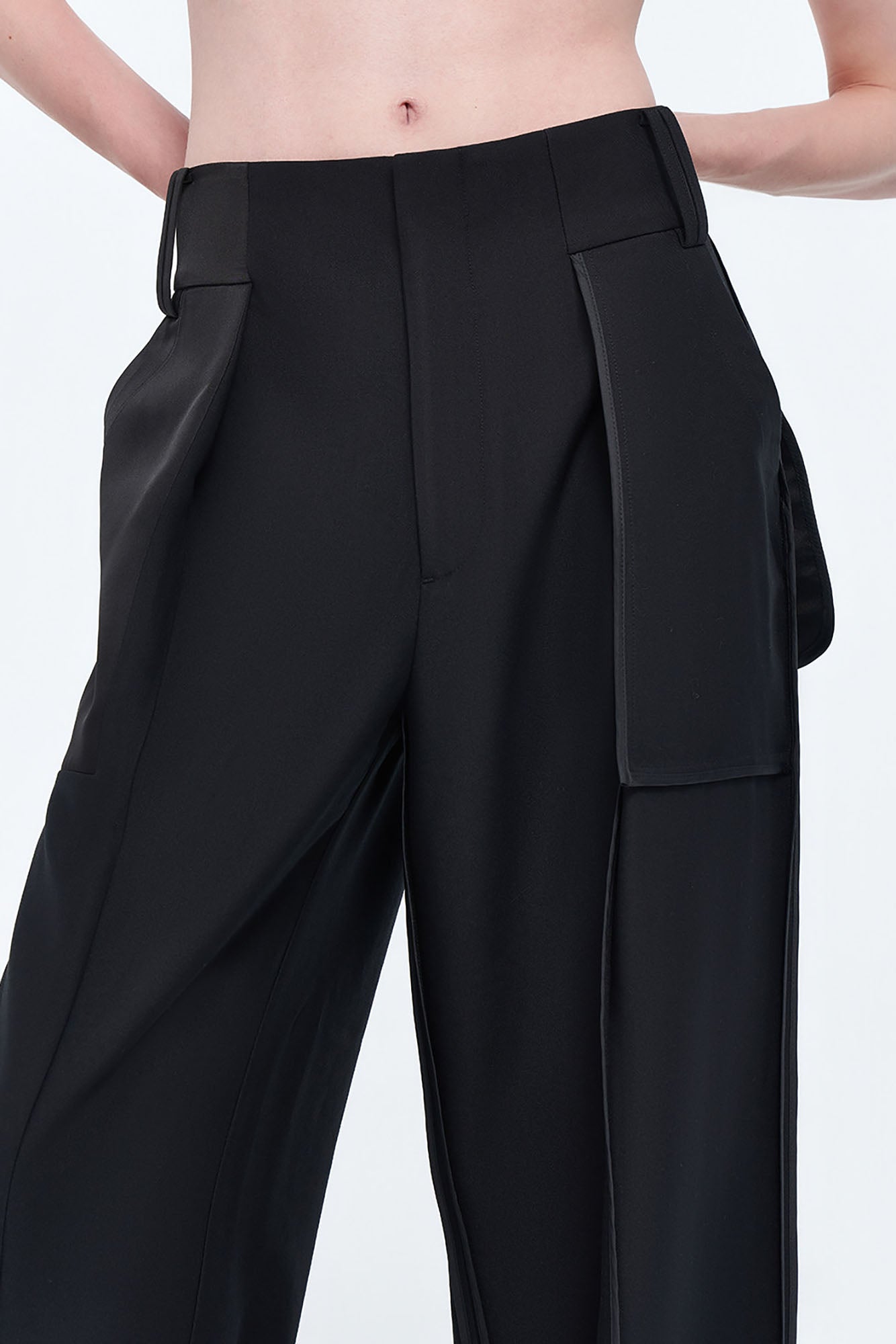 TIWILLTANG Satin Panel Straight-Leg Pants