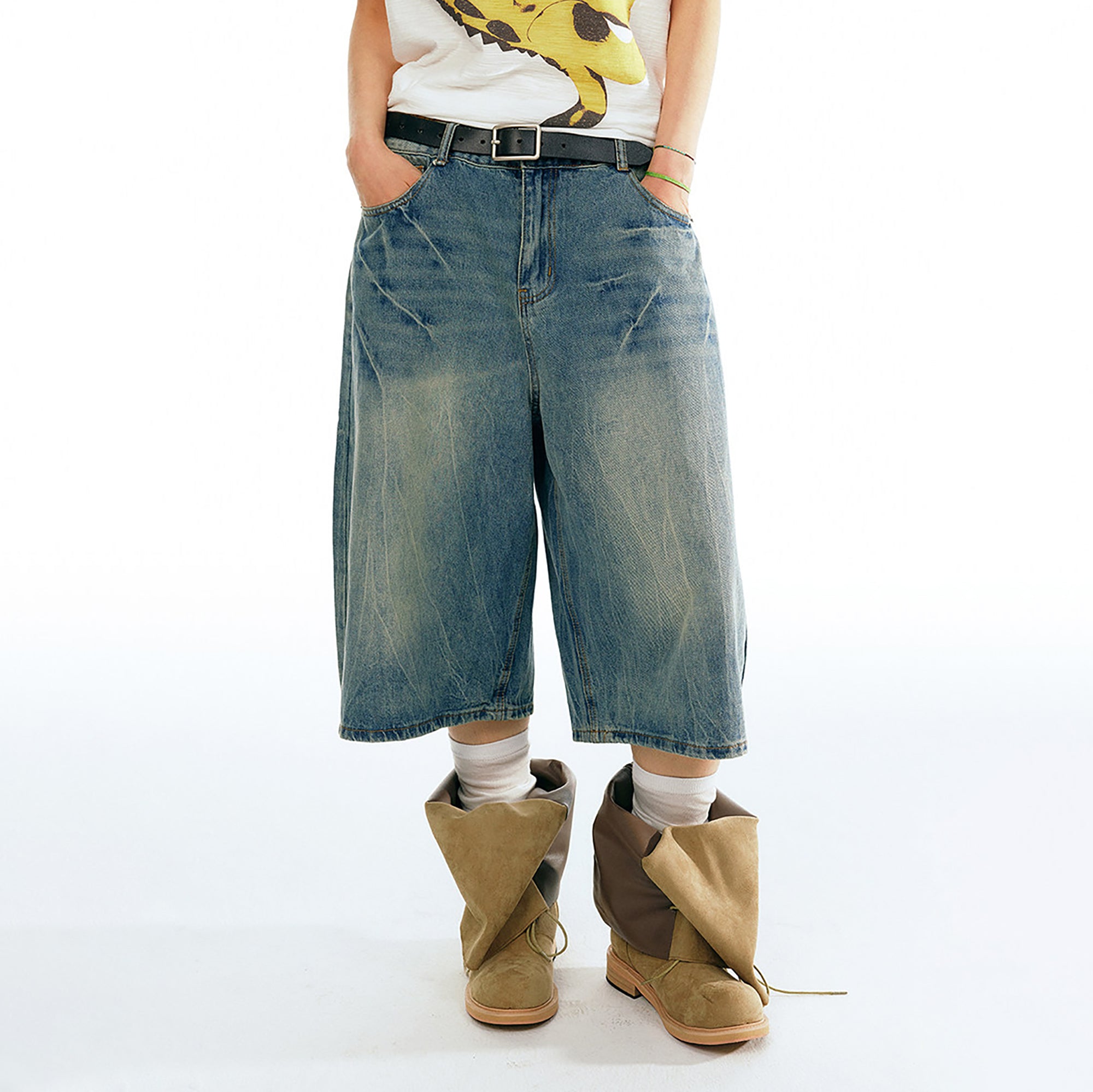 1997 POSTOFFICE Washed Wide-Leg Denim Shorts, premium urban and streetwear designers apparel on PROJECTISR.com, 1997 POSTOFFICE