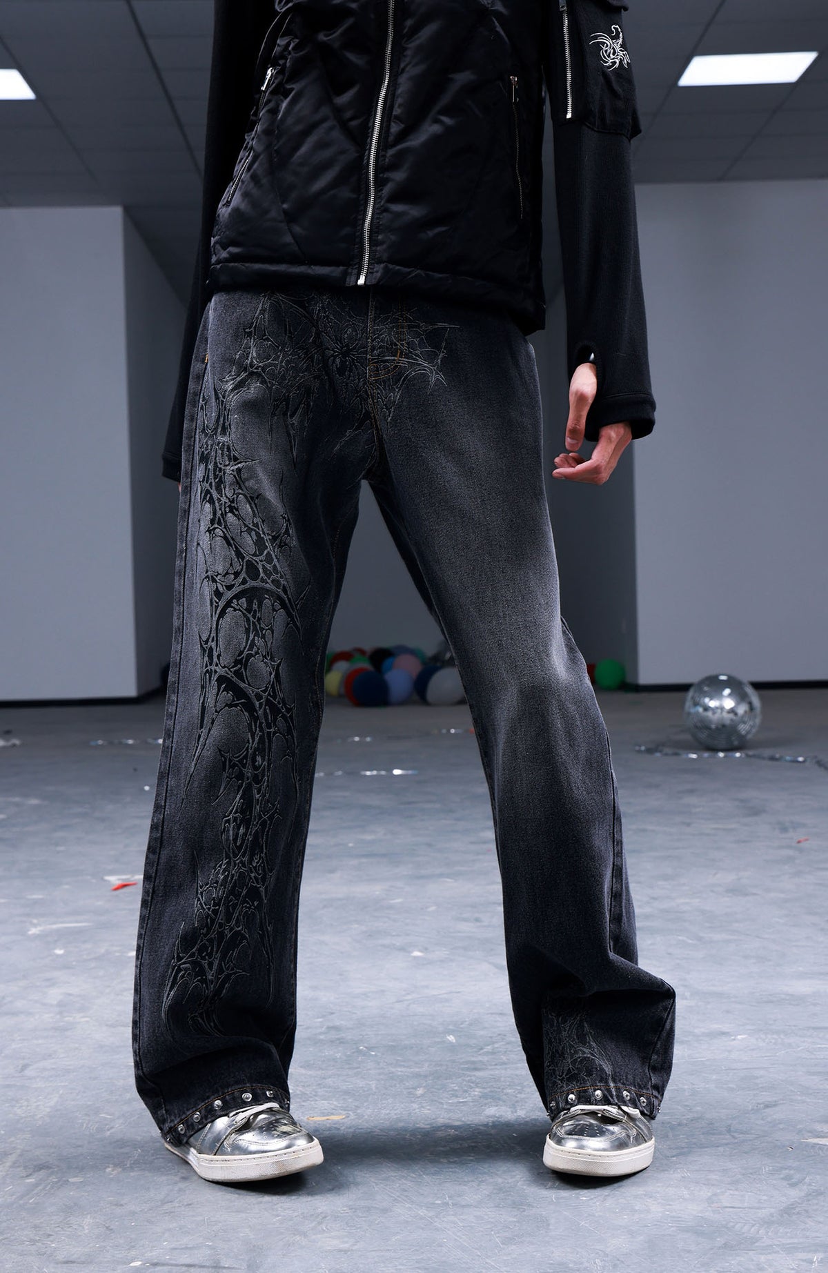 PAIKI Studded Washed Straight-Leg Jeans