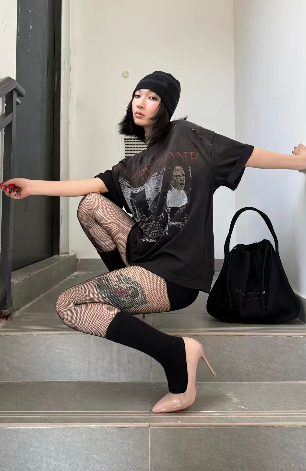REGEN ZONE Distressed Washed Graphic T-Shirt