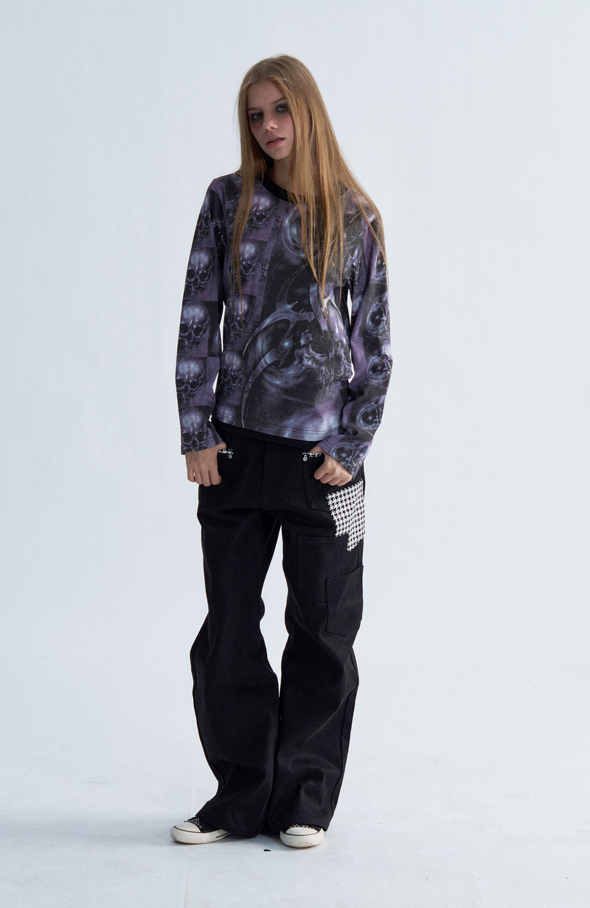 PAIKI Skull Graphic Slim Crewneck Long-Sleeve Tee