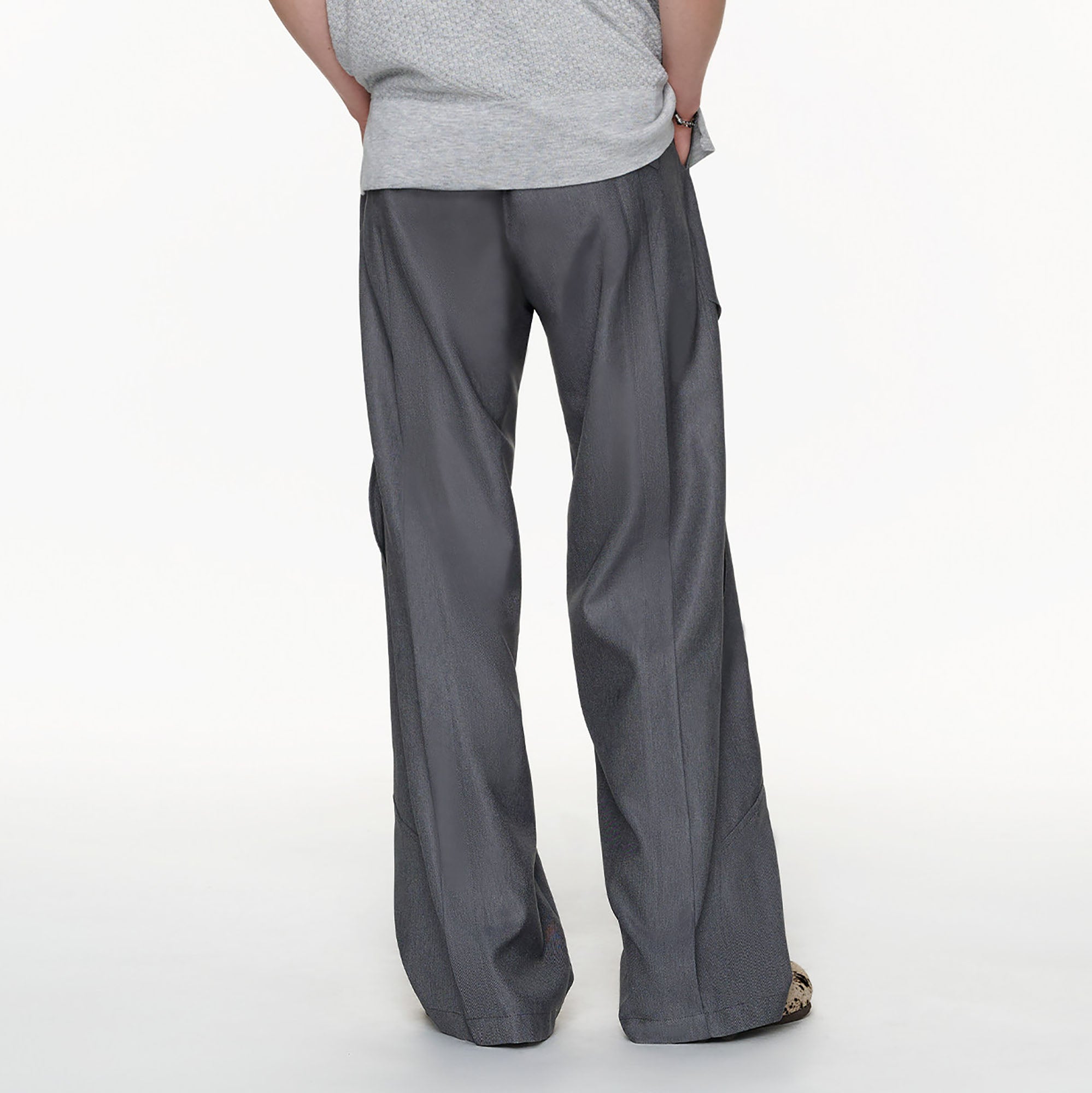 TIWILLTANG Essential Multi-Pocket Panel Straight-Leg Pants