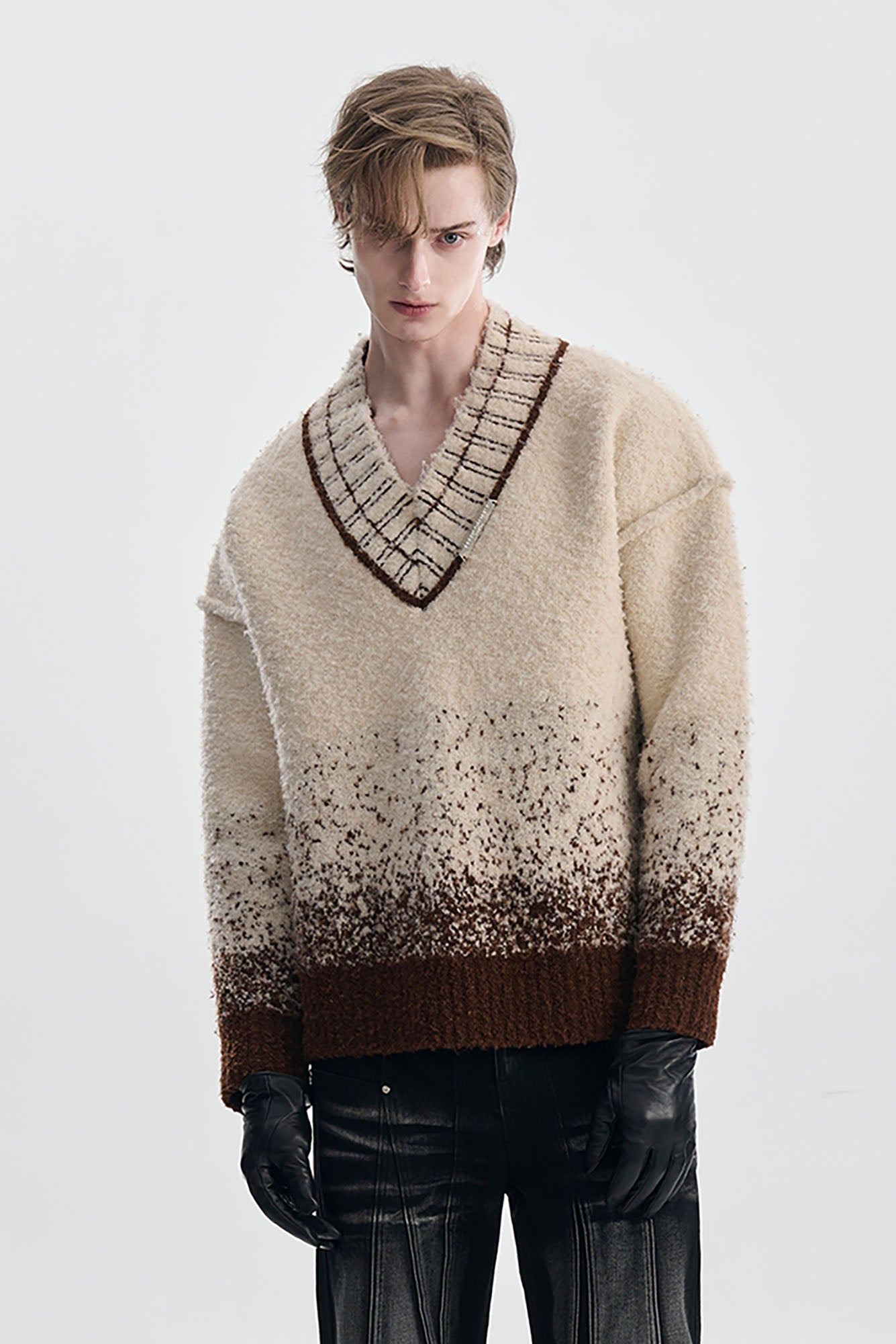 TIWILLTANG Gradient Wool V-Neck Sweater