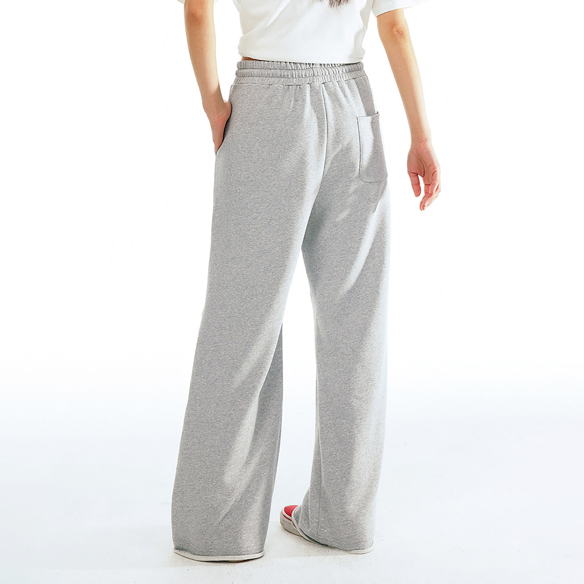 1997 POSTOFFICE Strawberry Graphic Pleated Wide-Leg Sweatpants, premium urban and streetwear designers apparel on PROJECTISR.com, 1997 POSTOFFICE