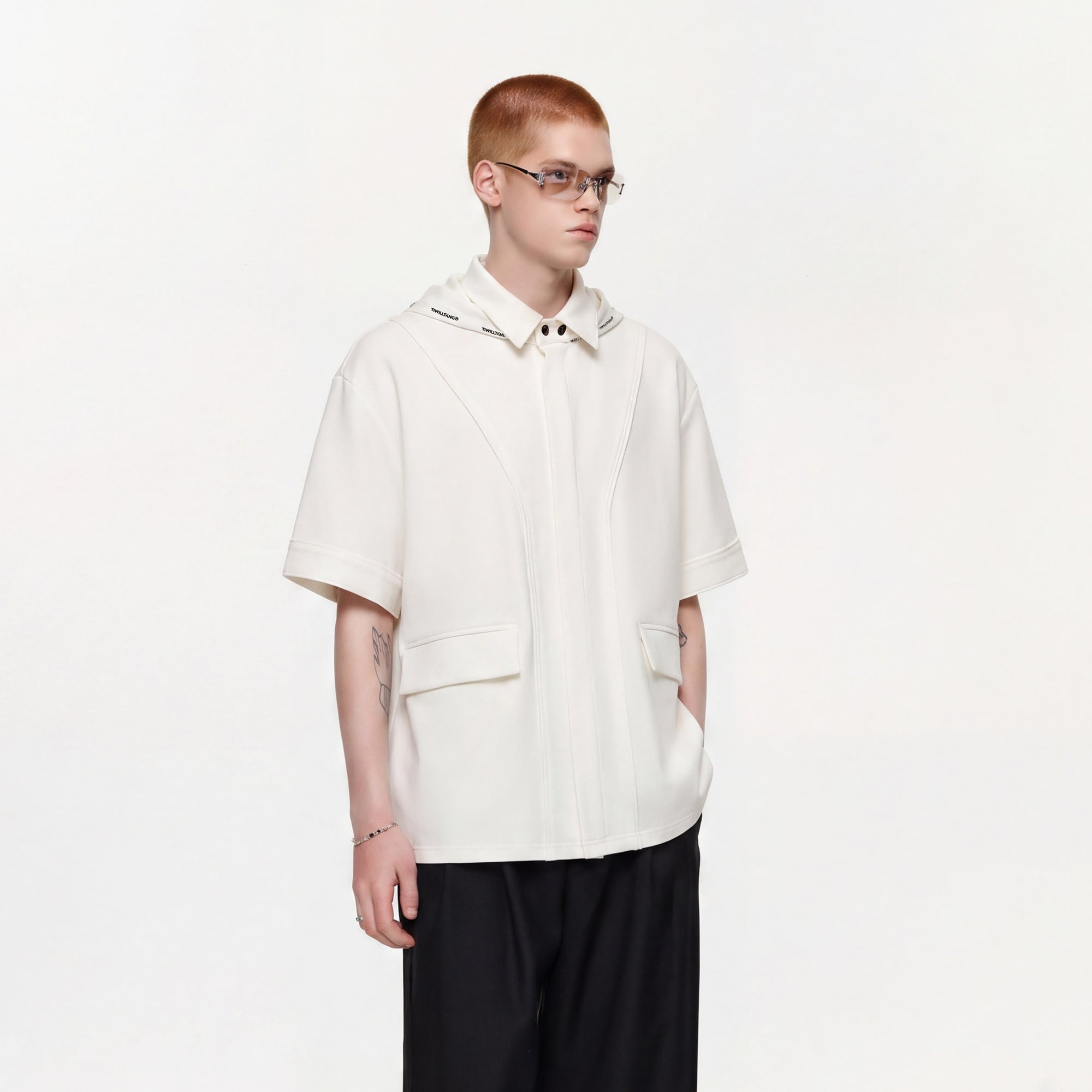 TIWILLTANG Hidden Placket Detachable Hood Half Shirt