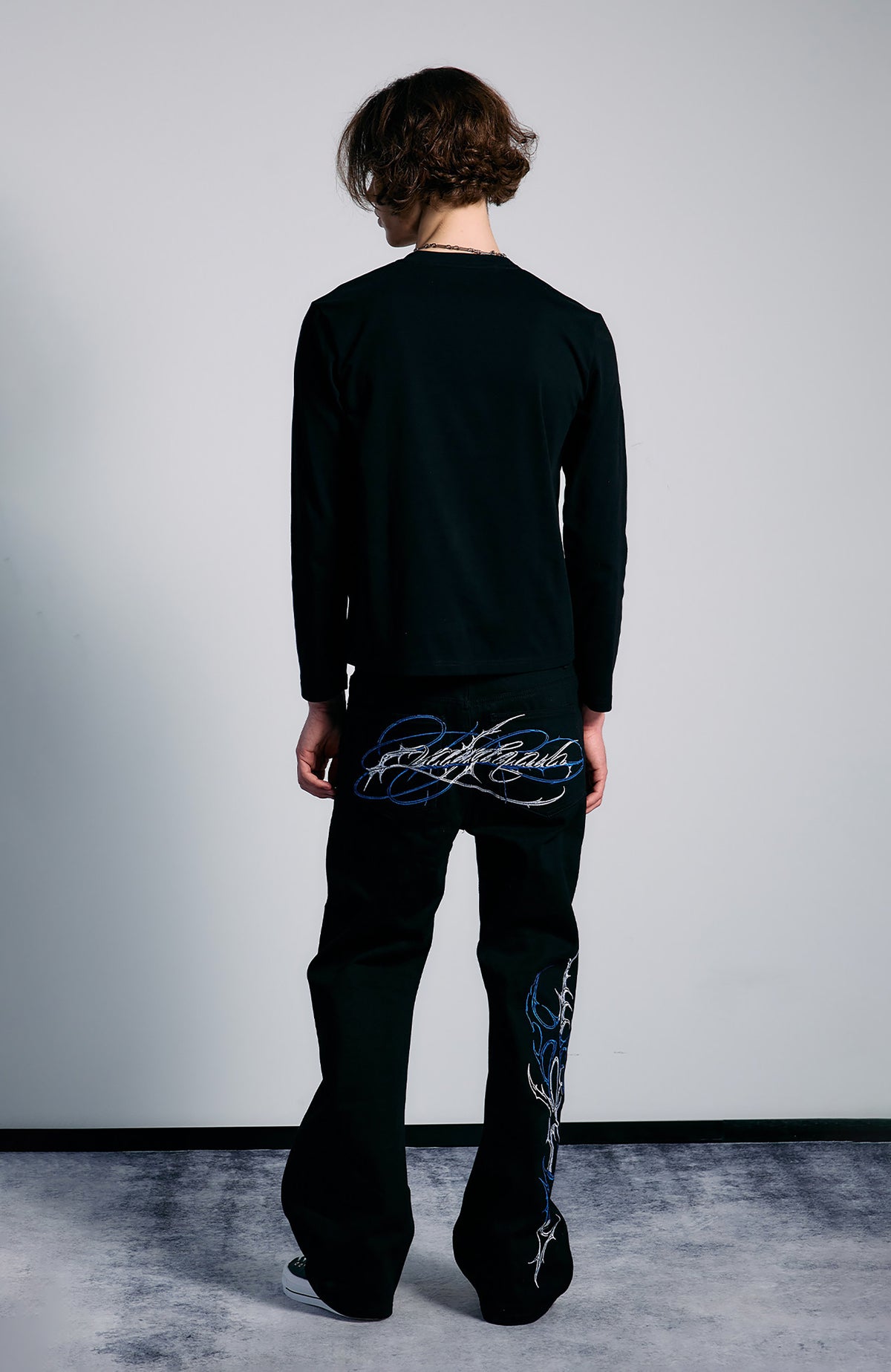PAIKI Embroidered Thorn Floral Raw Selvedge Straight-Leg Jeans