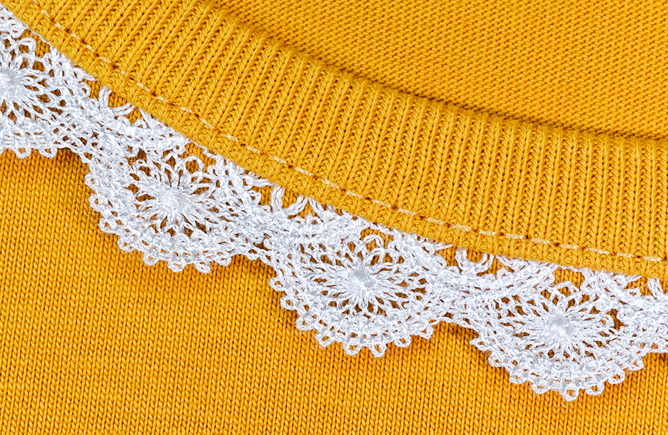 FACEONLAB Lace Trim Gothic Letters Sleeveless Tank