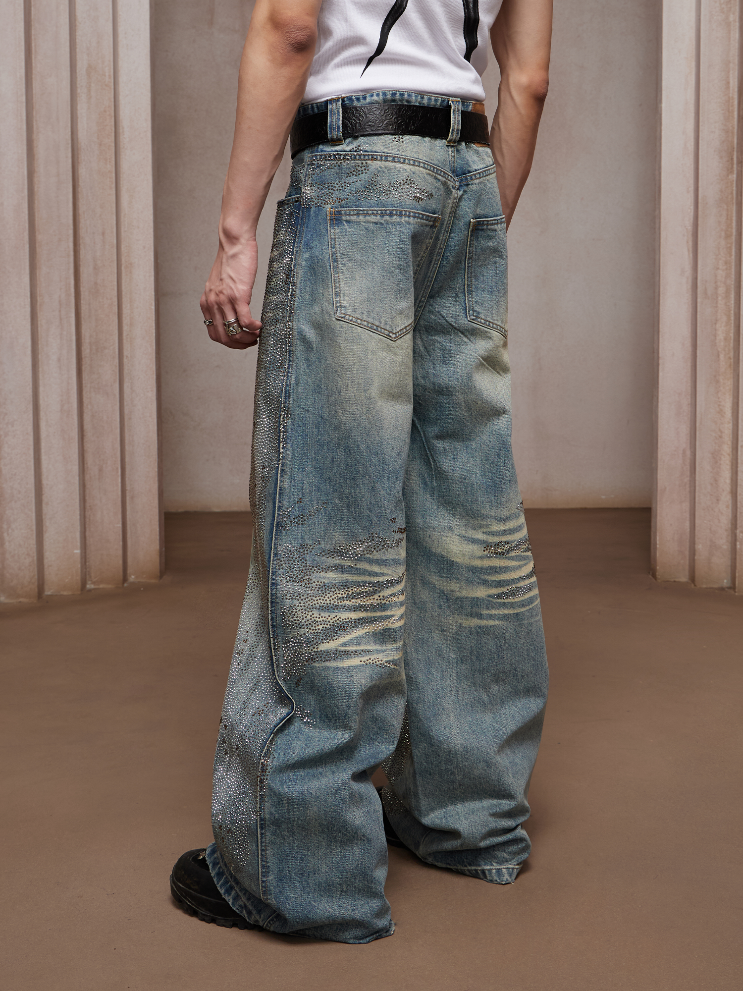 DND4DES Dirty-Washed Diamond Wide-Leg Jeans Blue