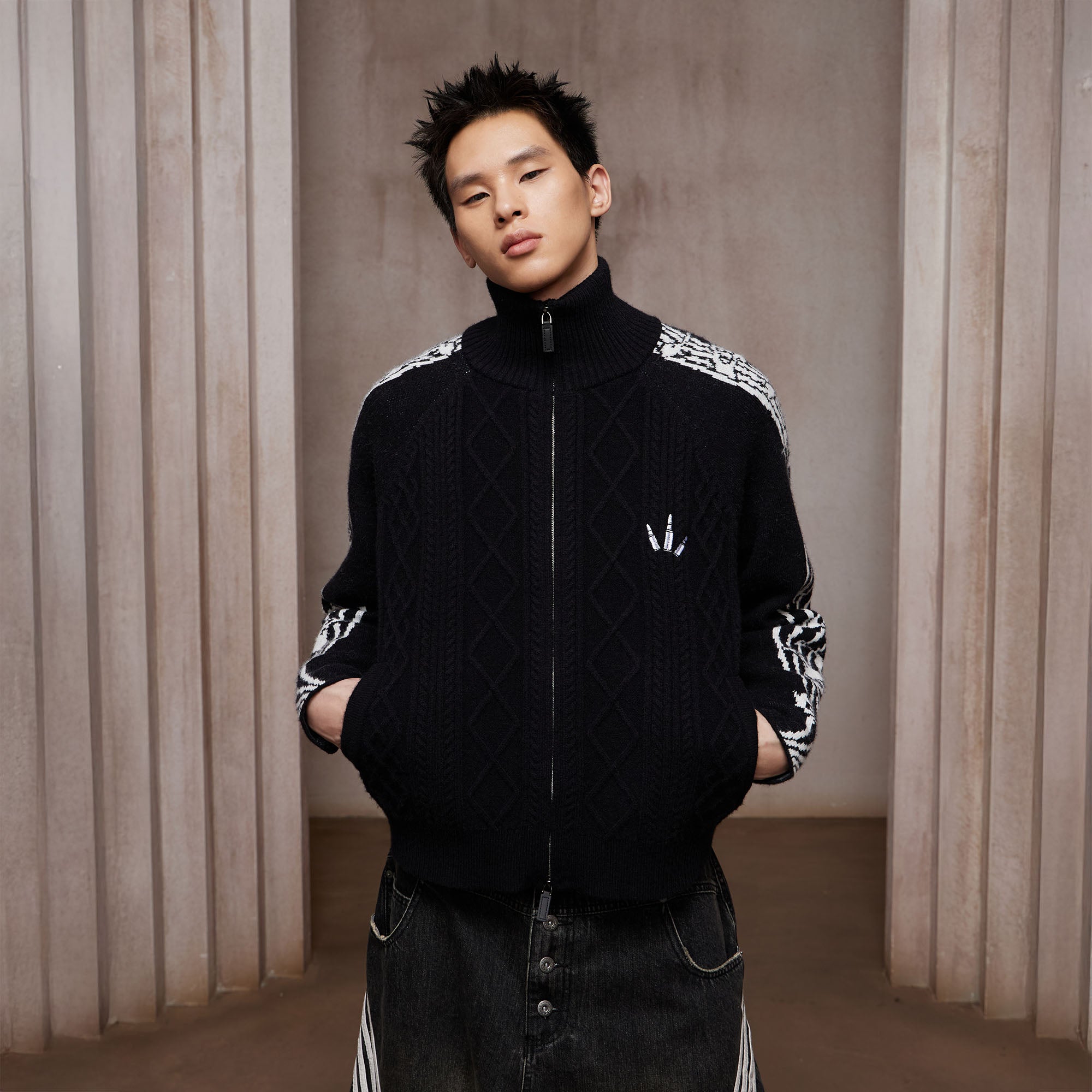 DND4DES Cable-Knit Music Stripes Zip Cardigan