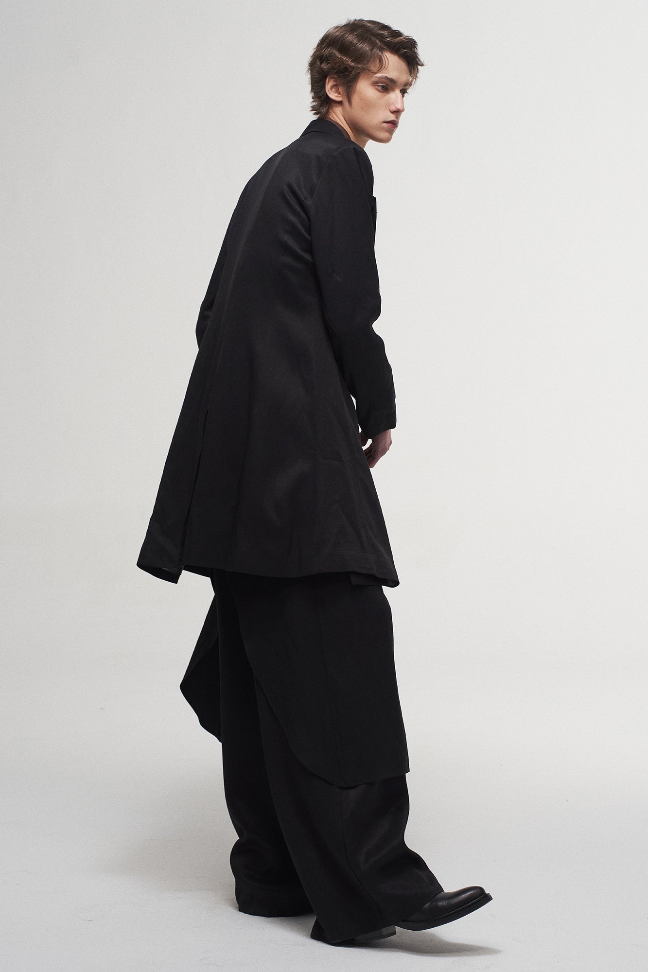 ILNya Nieternite Nifutur Reversible Armor-Sleeve Longline Blazer