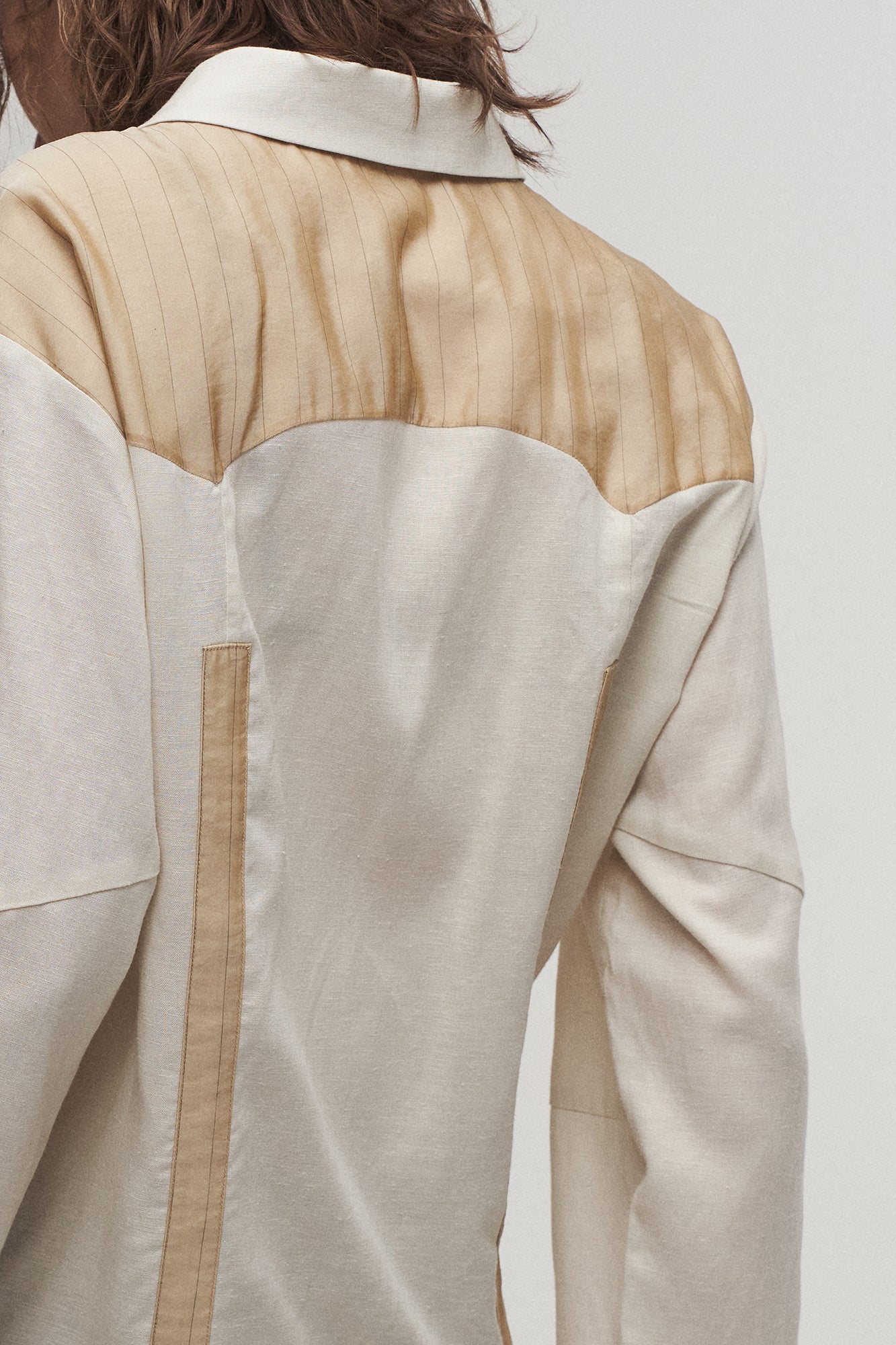 ILNya Nieternite Nifutur Pinstriped Contrast Spliced Shirt