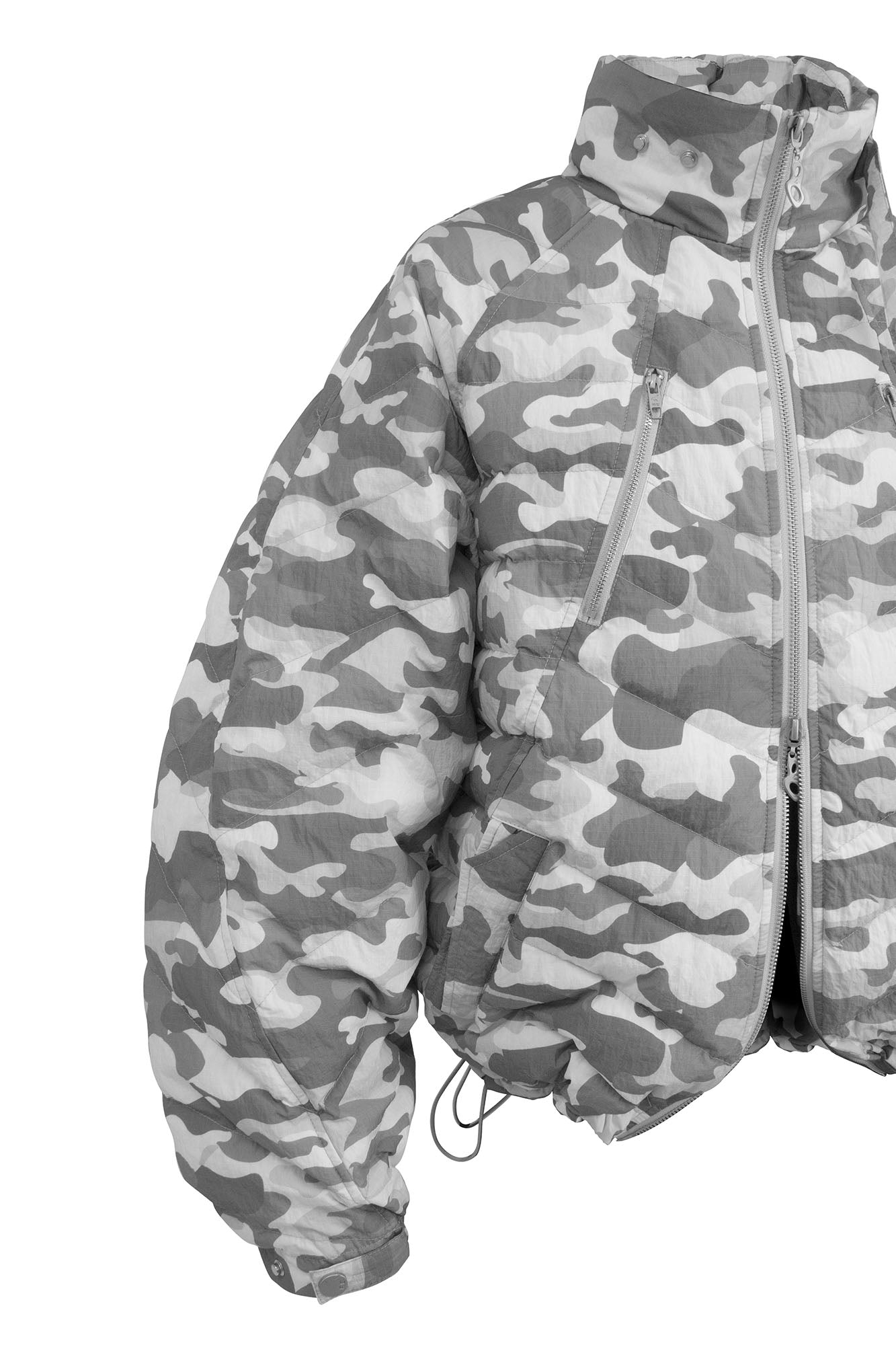 RELABEL V-Segment Ribcage Puffer Jacket Camo