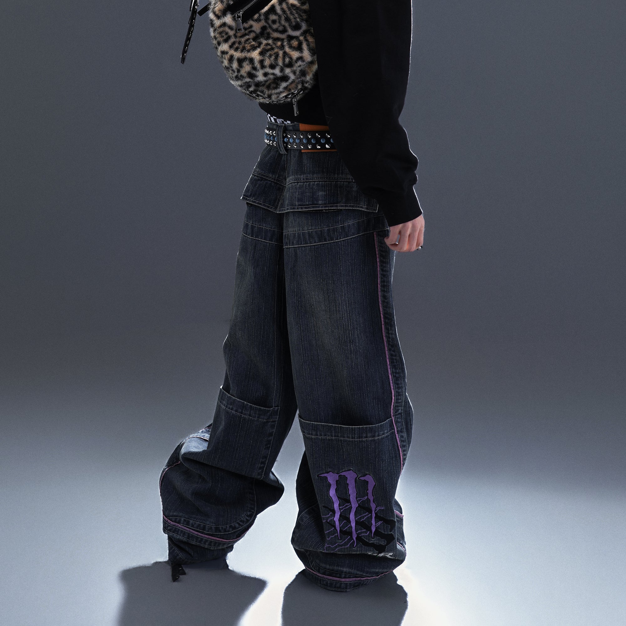 PCCVISION Contrast Stitch Embroidered Washed Jeans