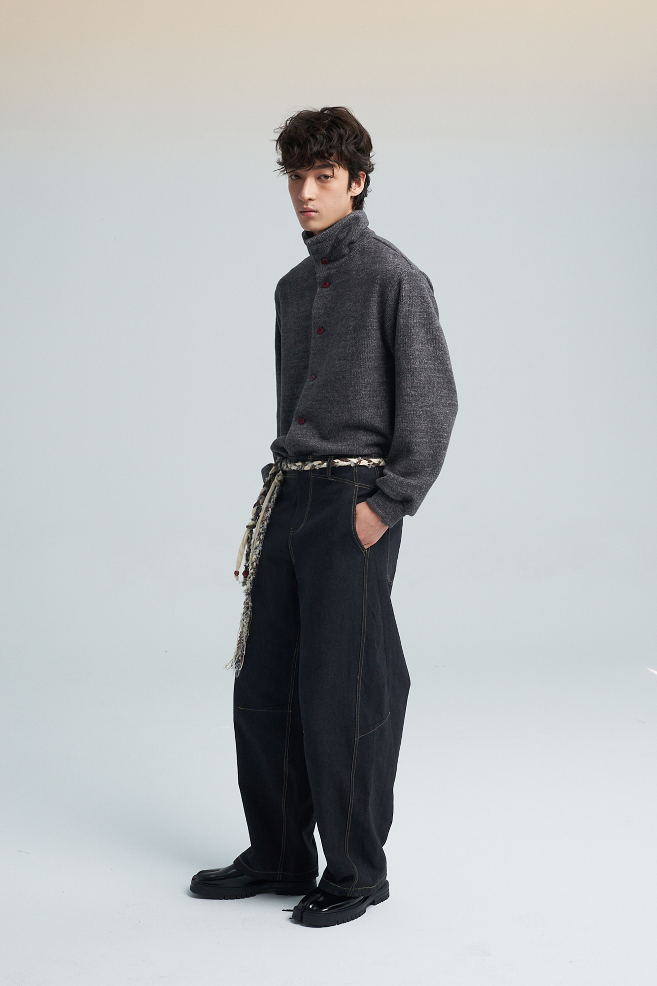 SAME FLOW Contrast Button Mandarin-Collar Cardigan