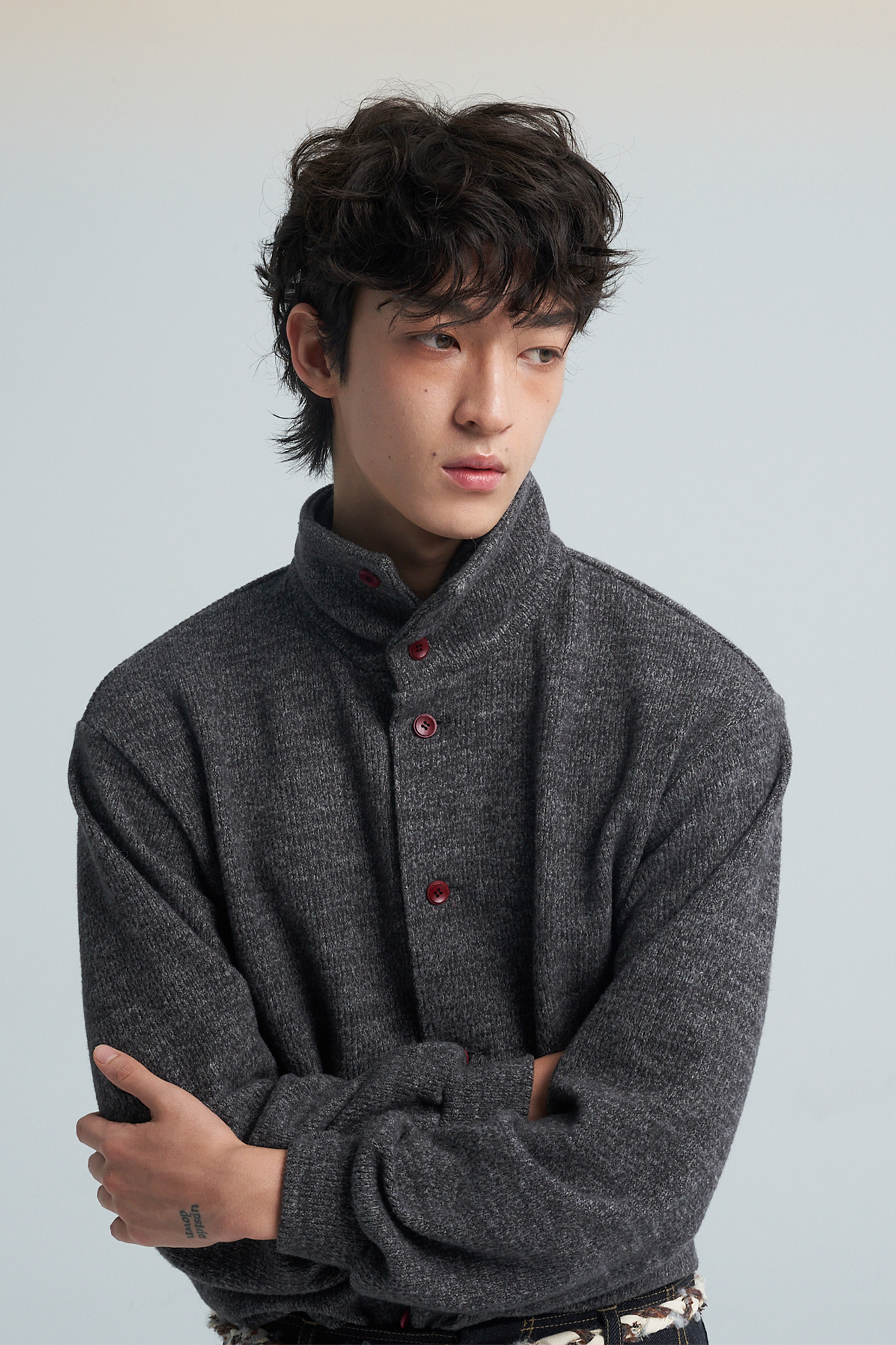 SAME FLOW Contrast Button Mandarin-Collar Cardigan