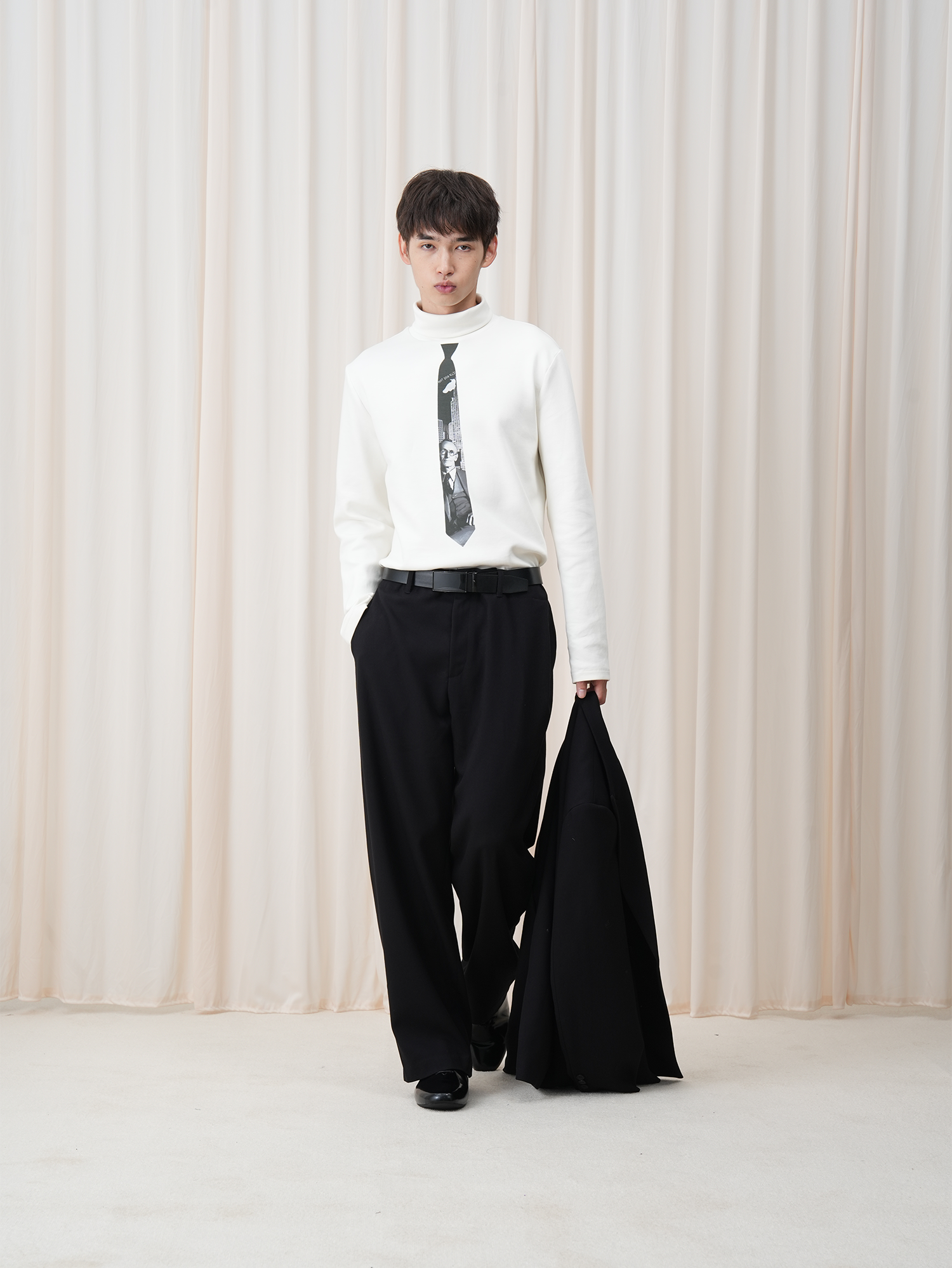 OUYANG WENJUN Tie-Graphic Turtleneck Long-Sleeve Tee