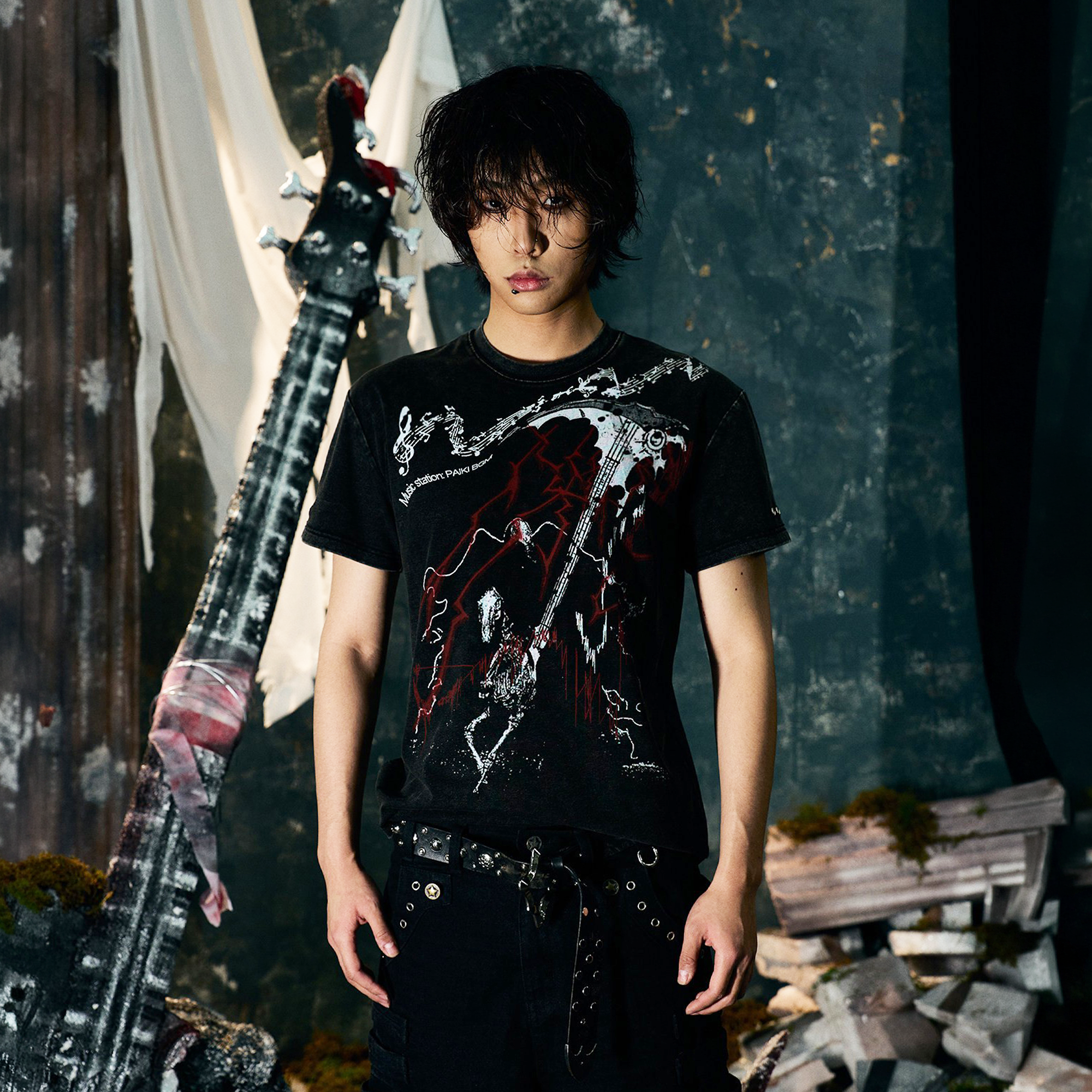 PAIKI Punk Scythe String Graphic T-Shirt