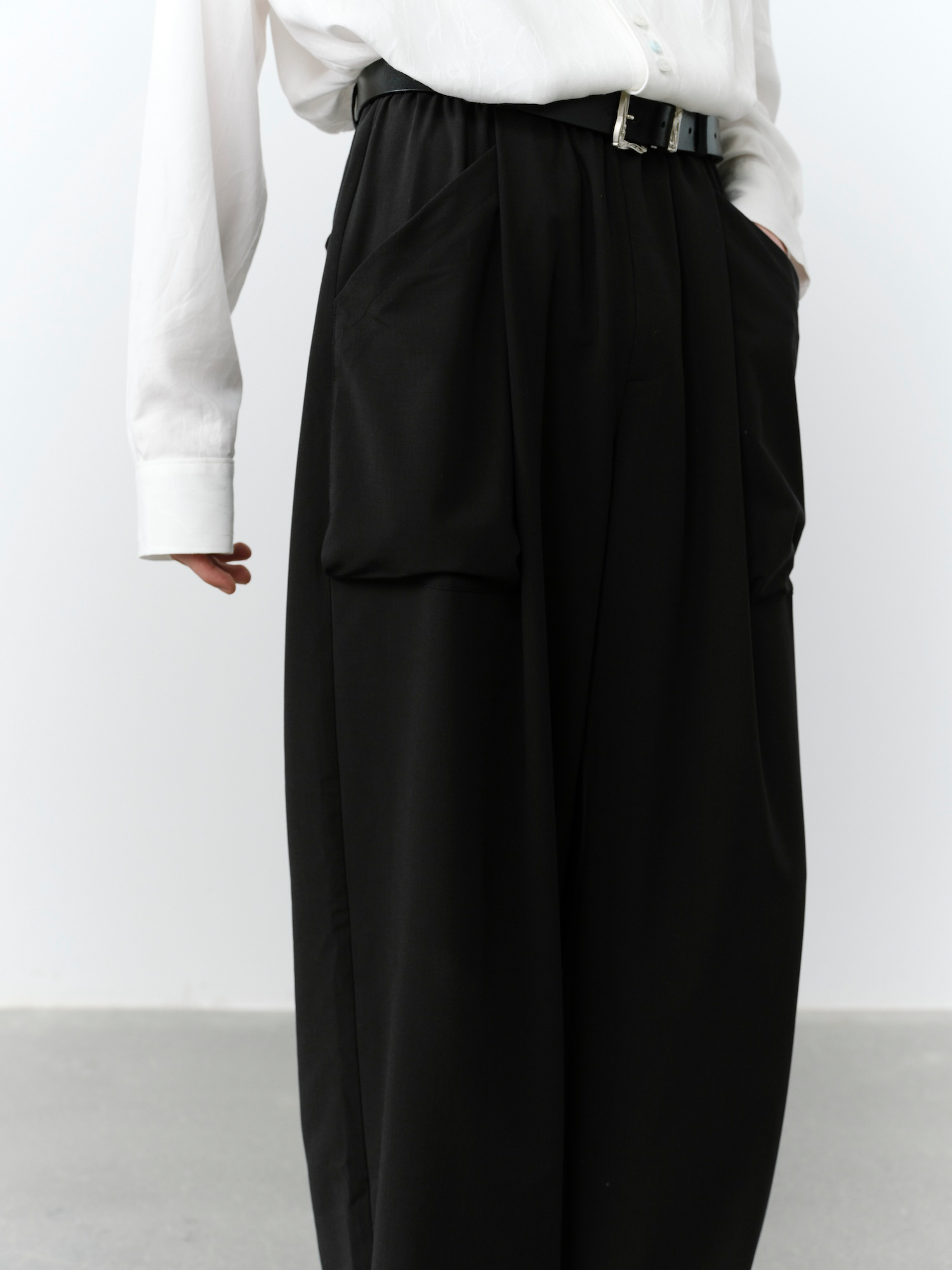 GRAINMUSTARD Retro Patch Pocket Pleated High-Waist Trousers, premium urban and streetwear designers apparel on PROJECTISR.com, GRAINMUSTARD