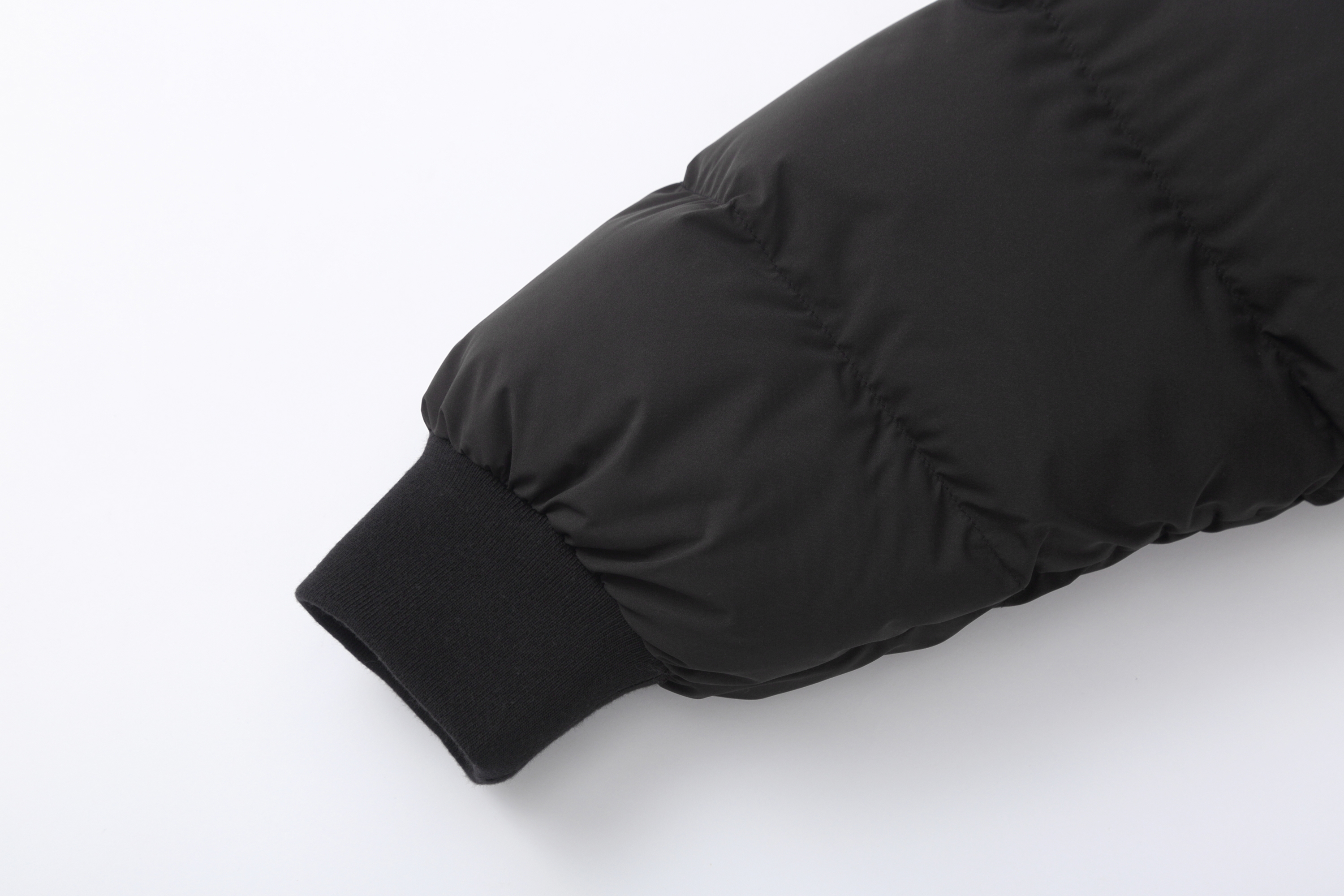 CLP V-Stitch Cropped Bubble Puffer Jacket