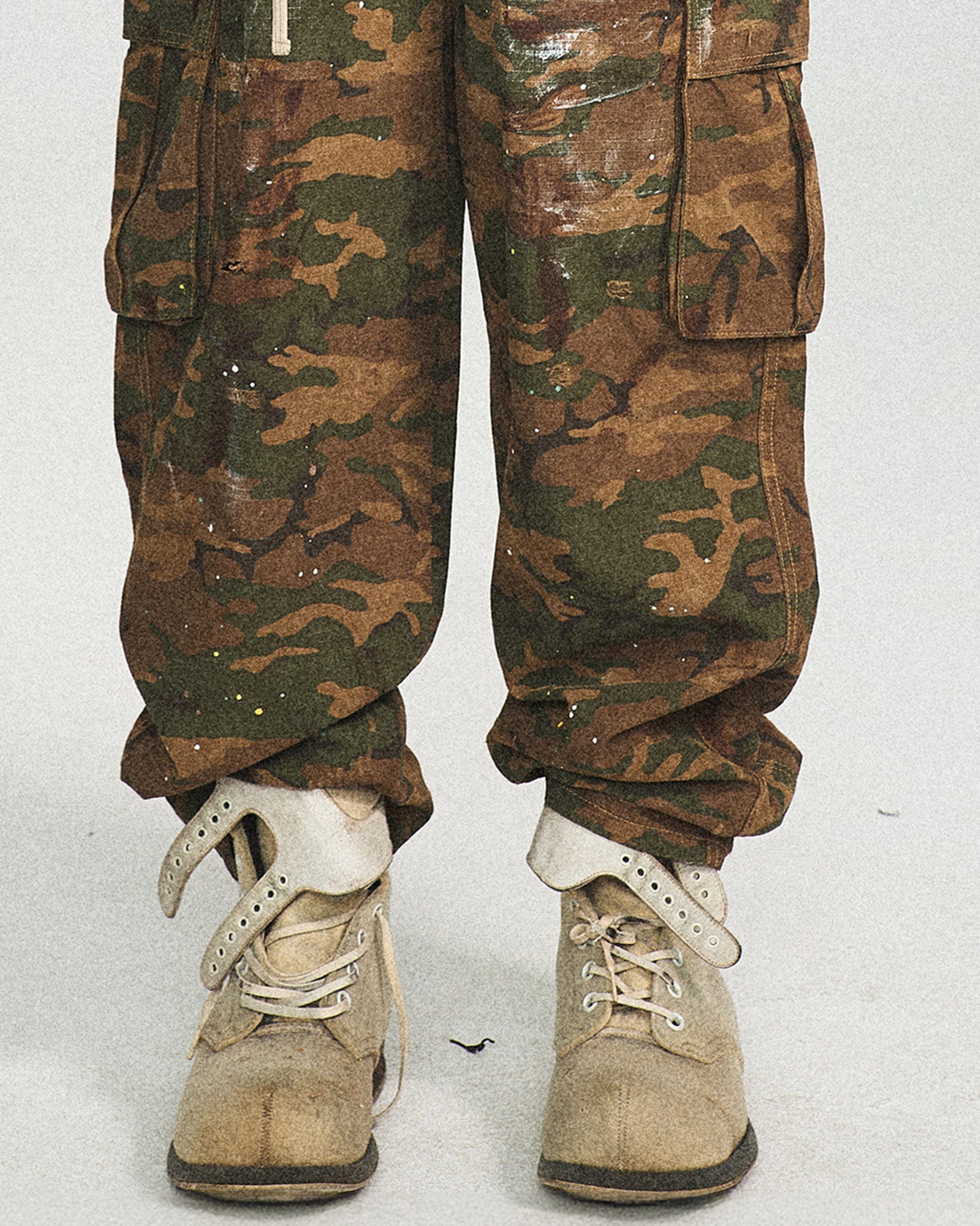 STEEPC Ink-Splashed Camo Cargo Pants Green