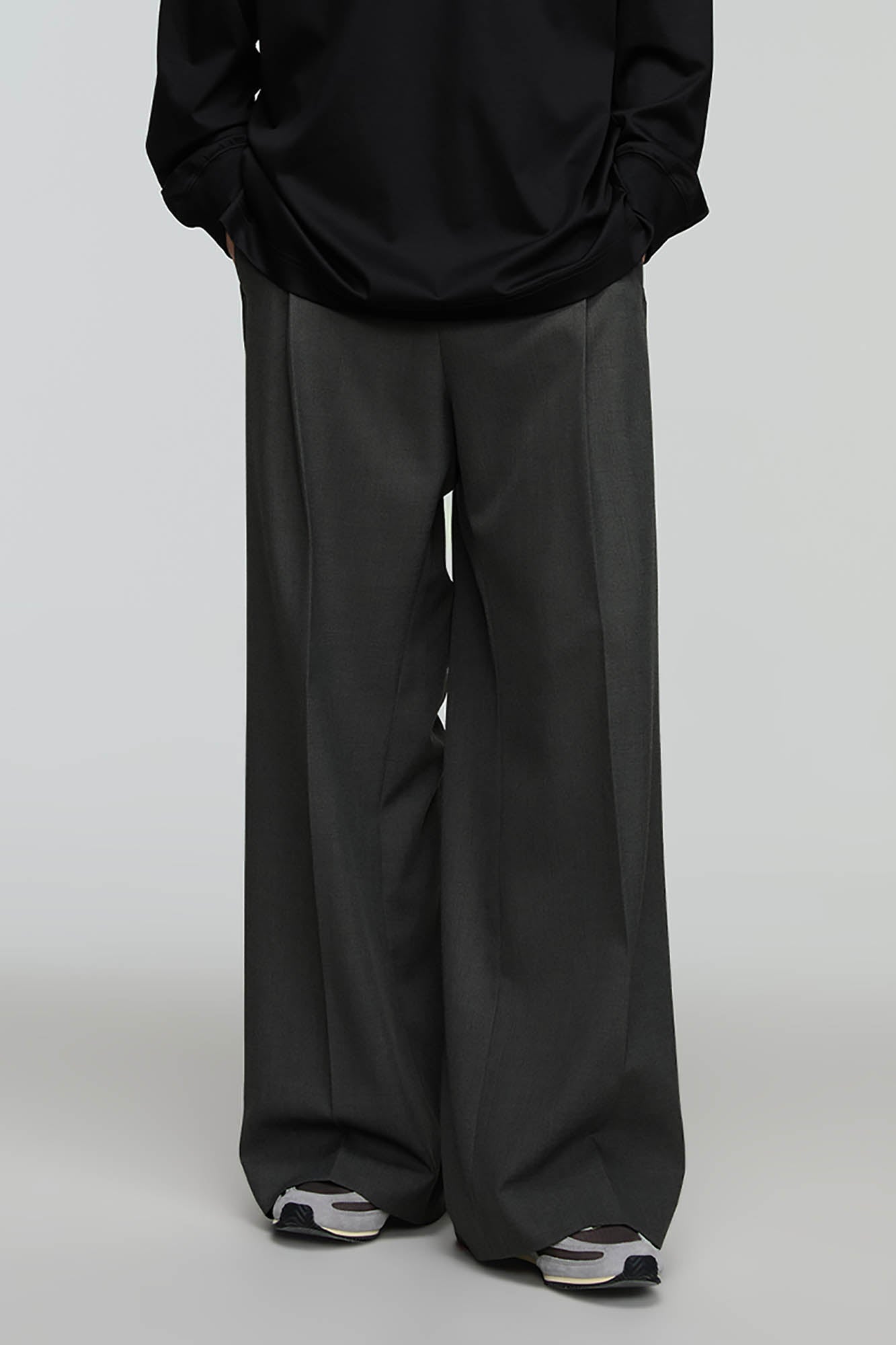 OPICLOTH Pleated Tapered Waist Straight-Leg Trousers