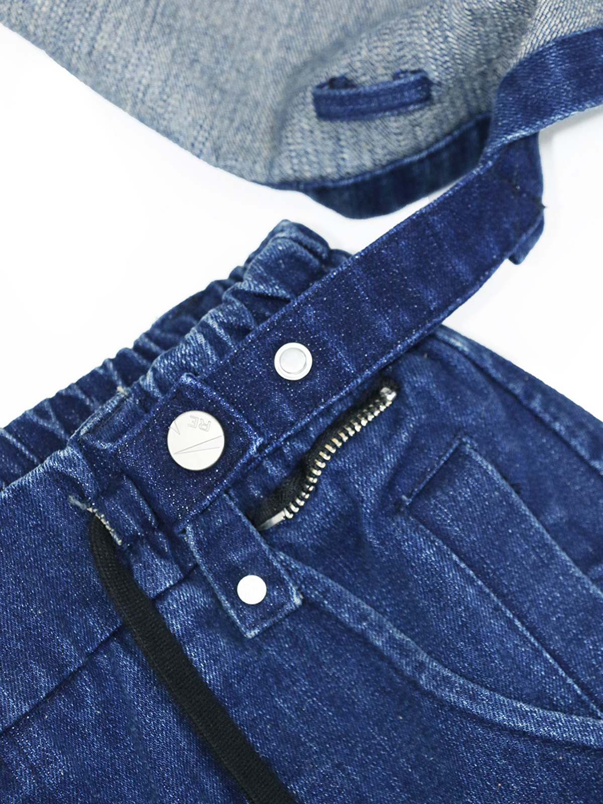 RELABEL Washed Detachable Suspender Cargo Jeans