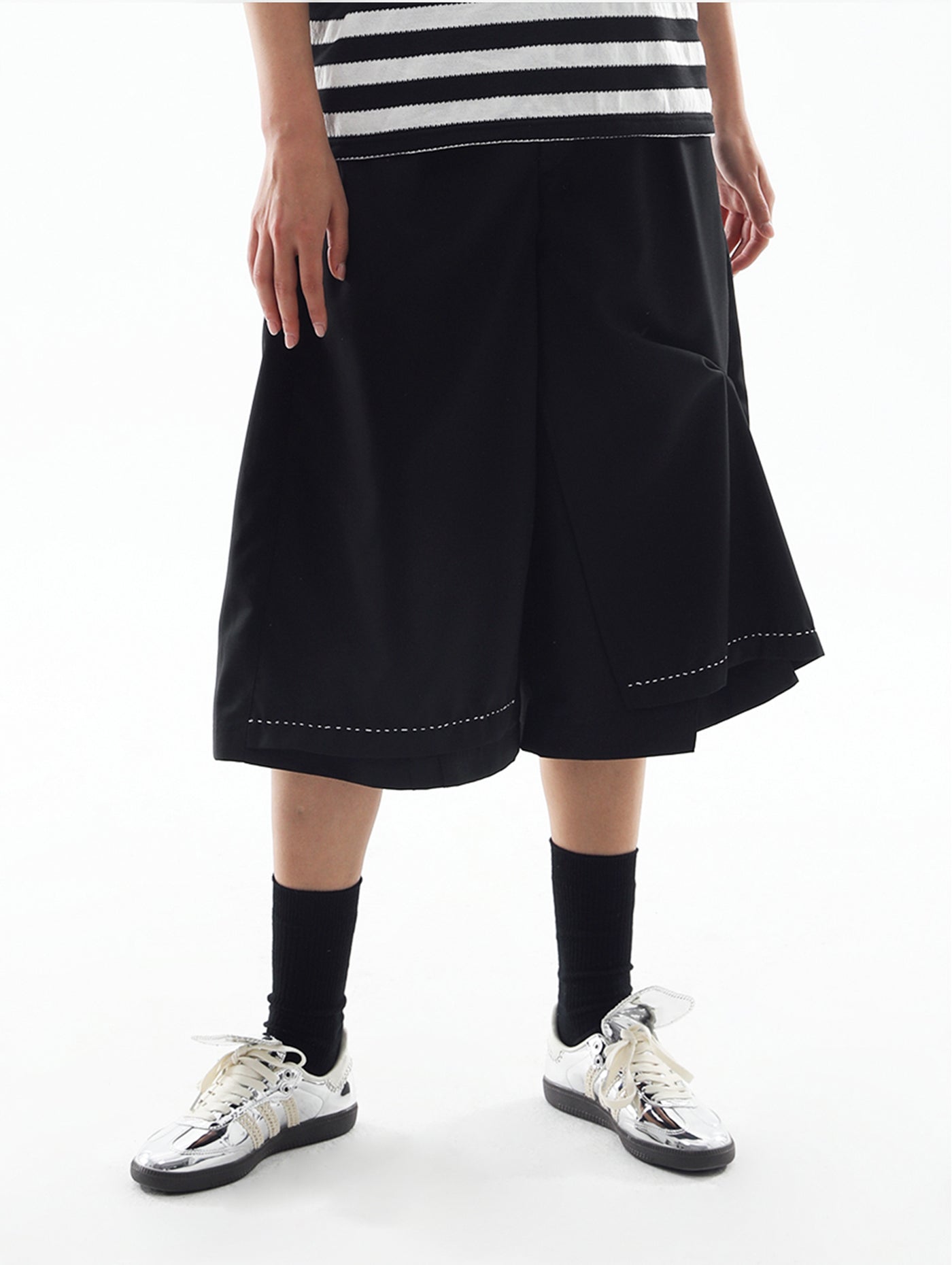 MIICHOUS Essential Pleated Oversize Shorts