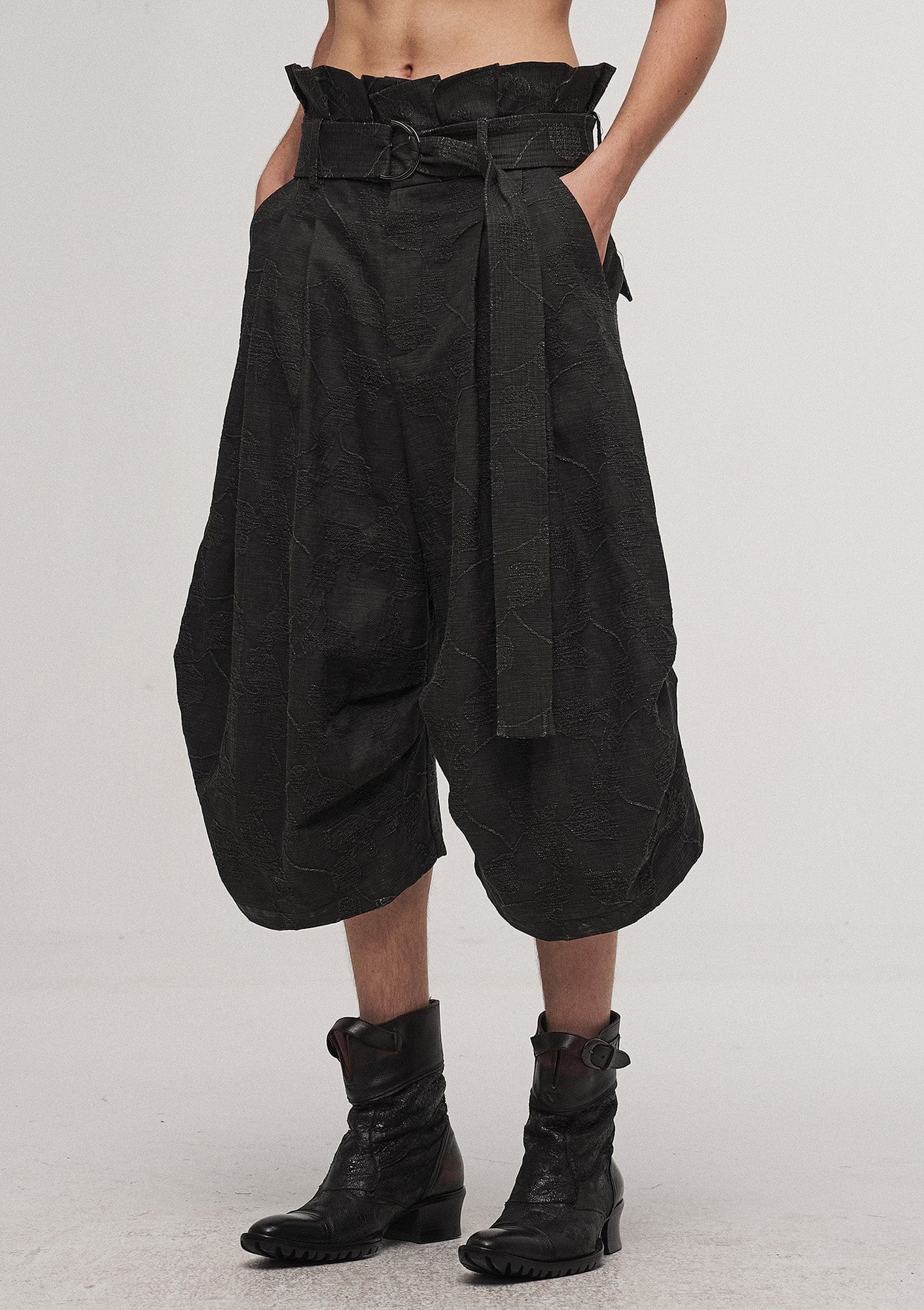 ILNya Nieternite Nifutur Jacquard Ruffled Hem Capris Lantern Pants, premium urban and streetwear designers apparel on PROJECTISR.com, ILNya Nieternite Nifutur
