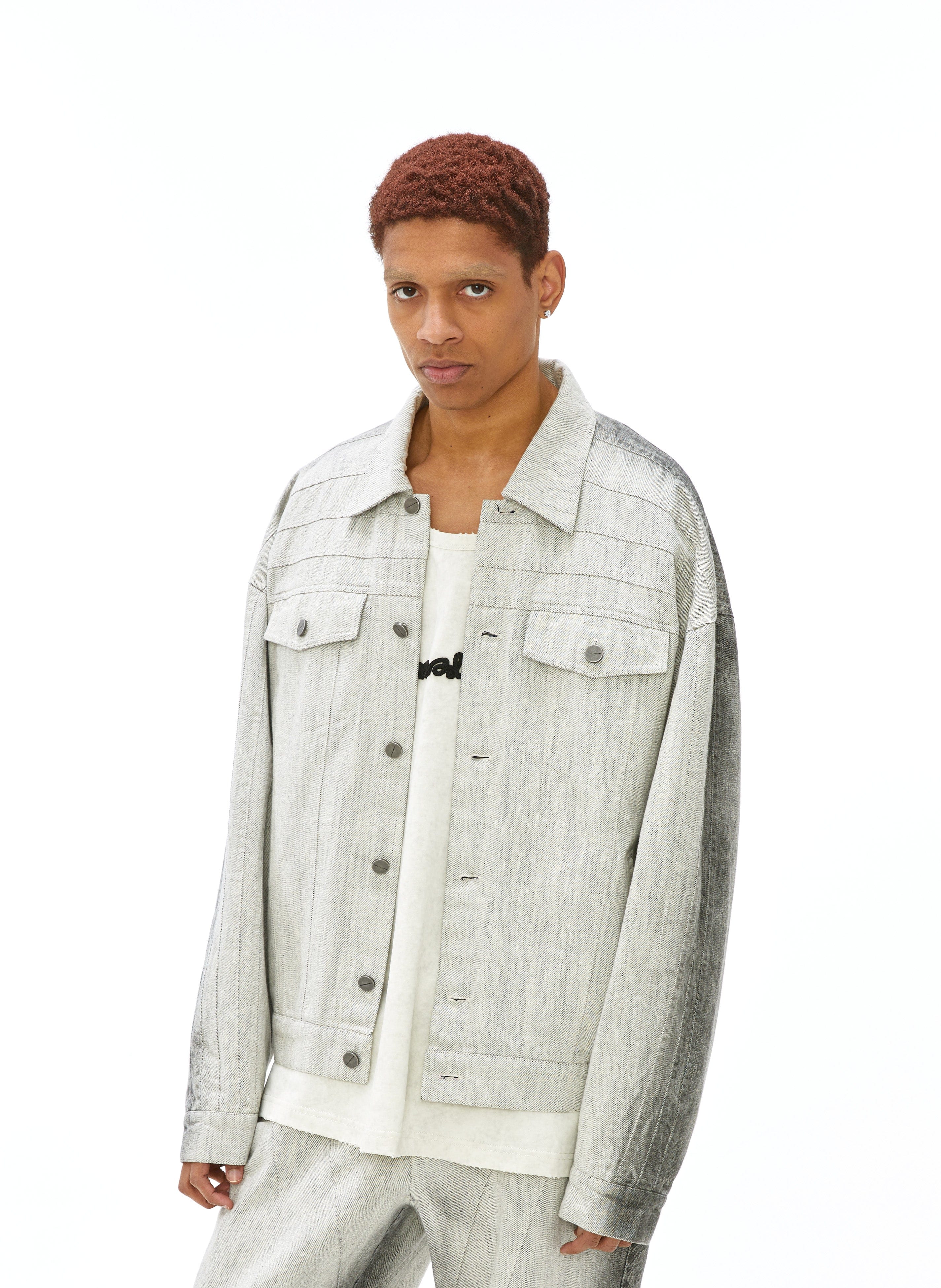 VANN VALRENCE Structured Panel Gradient Sleeve Washed Denim Jacket