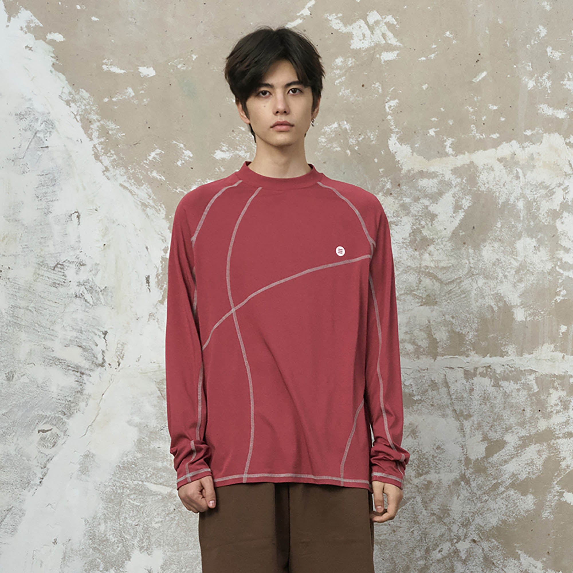 ENSHADOWER Asymmetrical Stitch Quick-Dry Long-Sleeve Tee