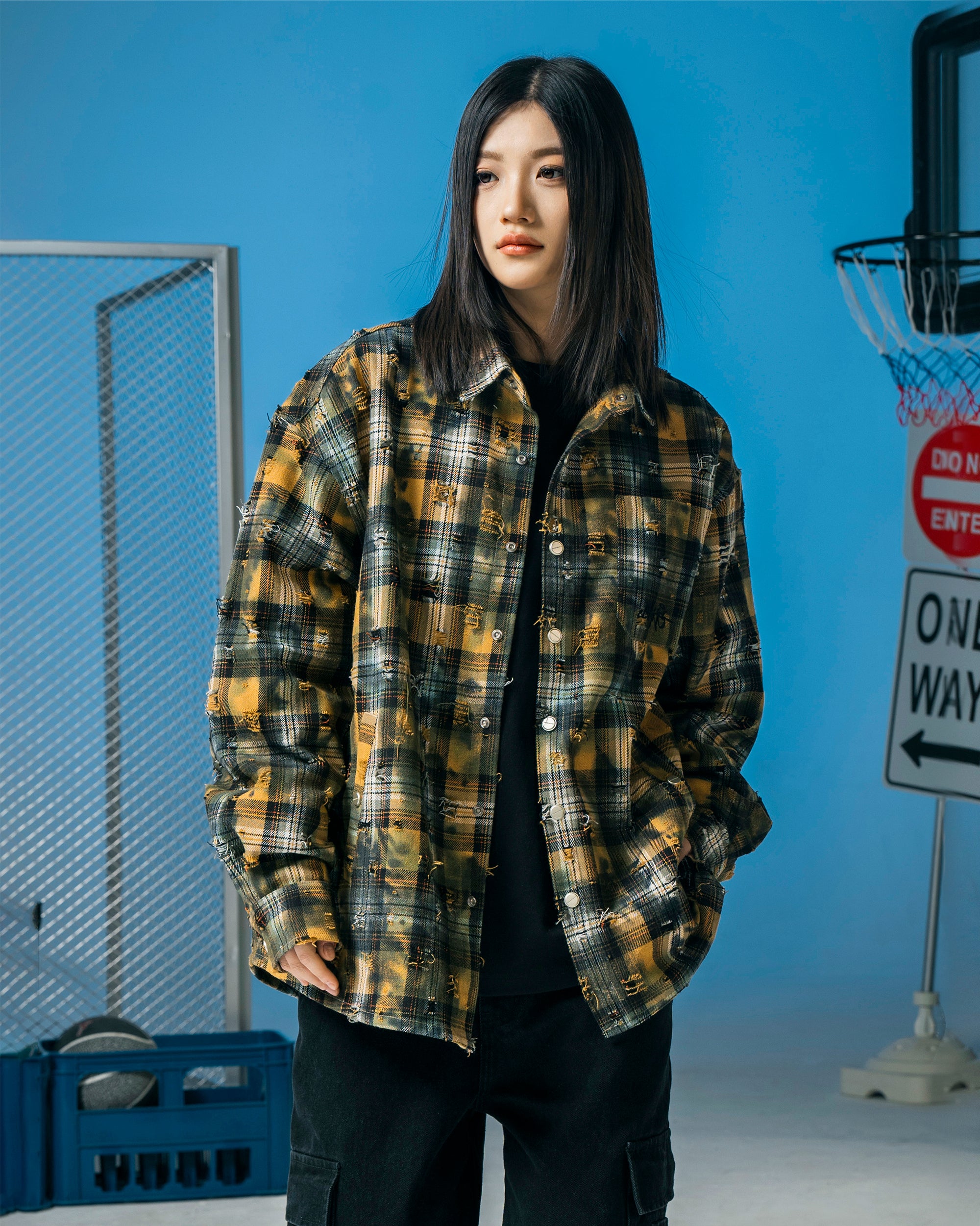 MAKEMORE Classic Distress Plaid Shirt