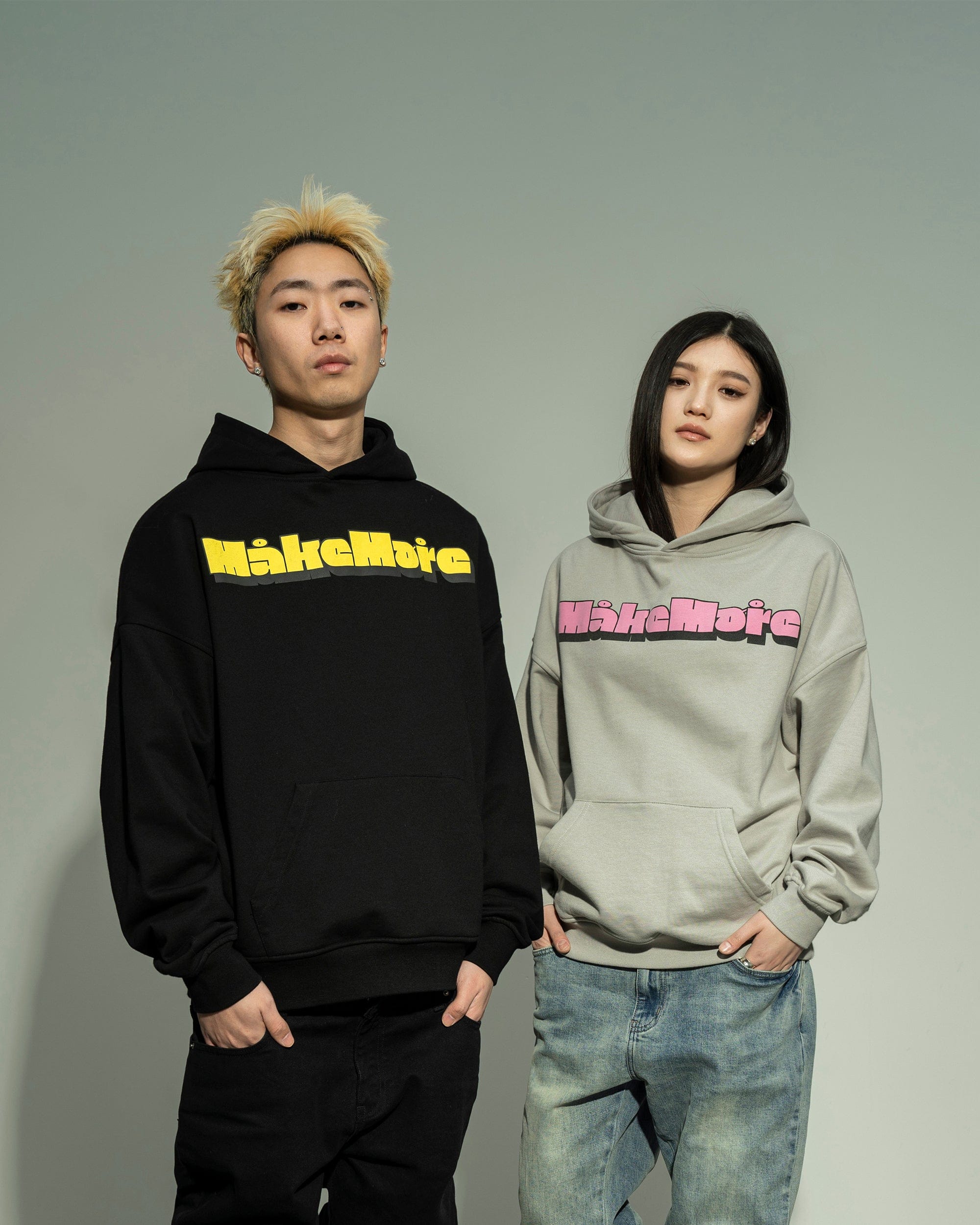 MAKEMORE Comic LOGO Hoodie