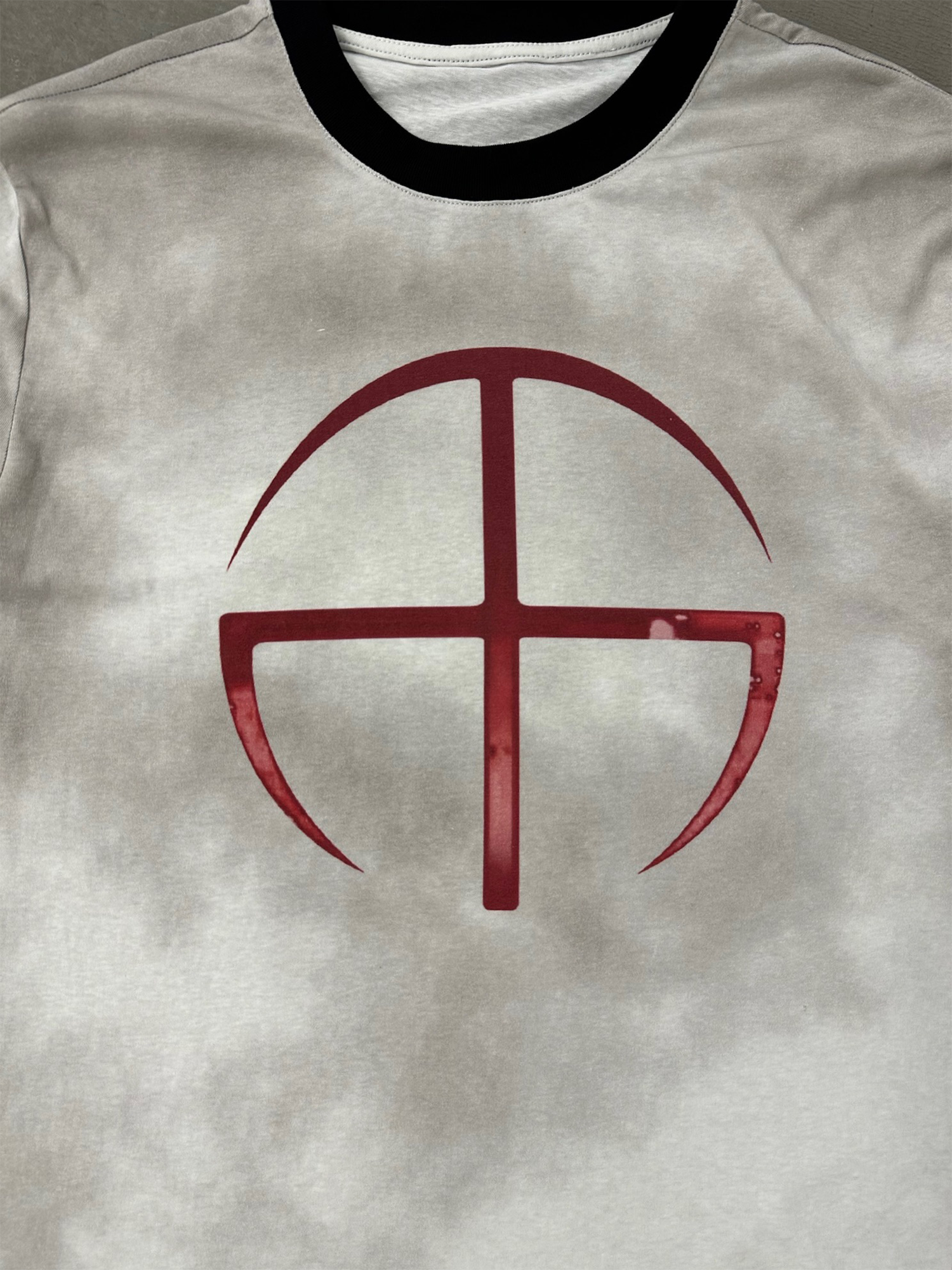 REBEL WAVE Dirty-Wash Cross Symbol Long-Sleeve Tee
