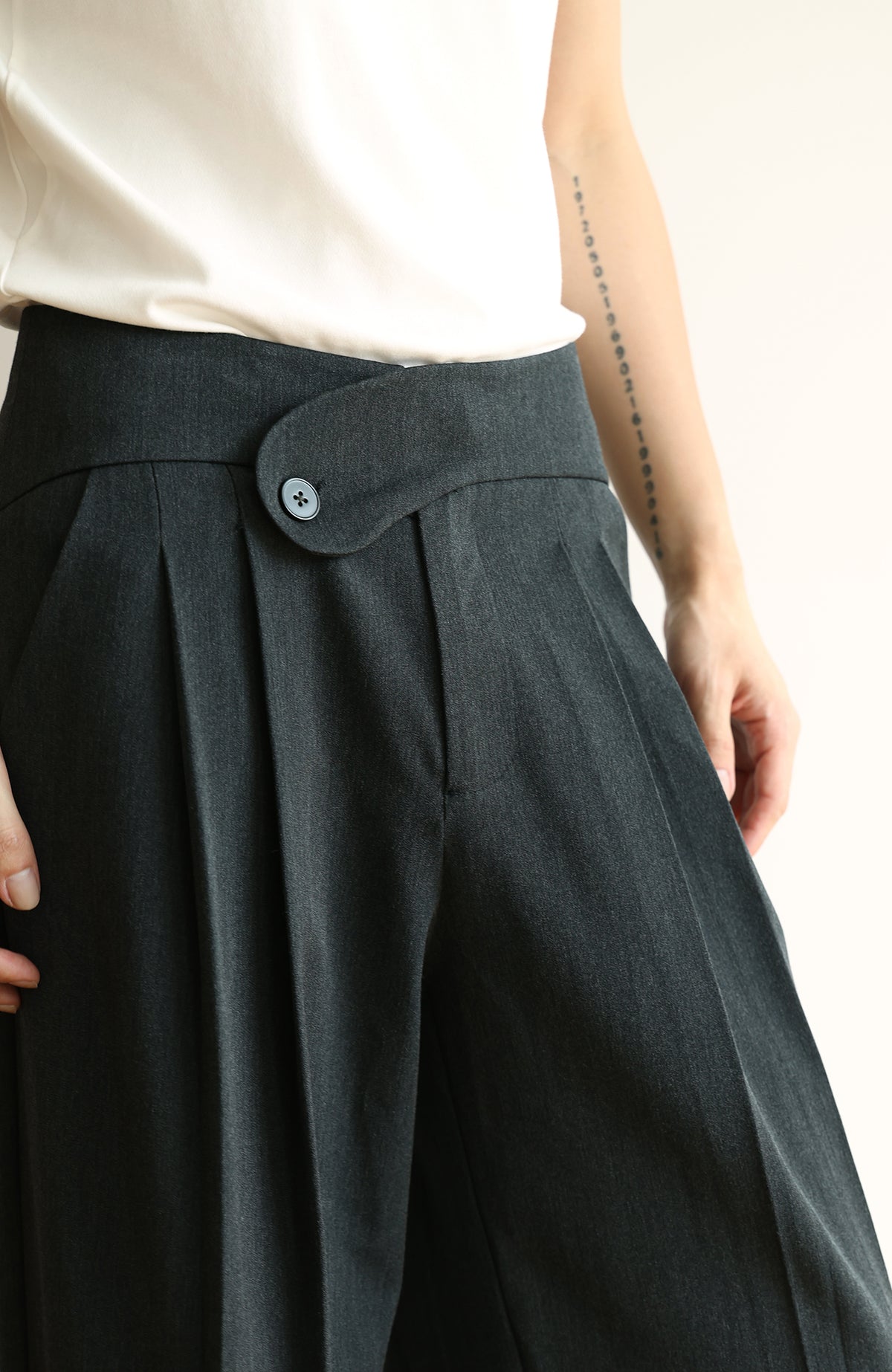 OKAYTHXBYE Pleated Wide-Leg Trousers